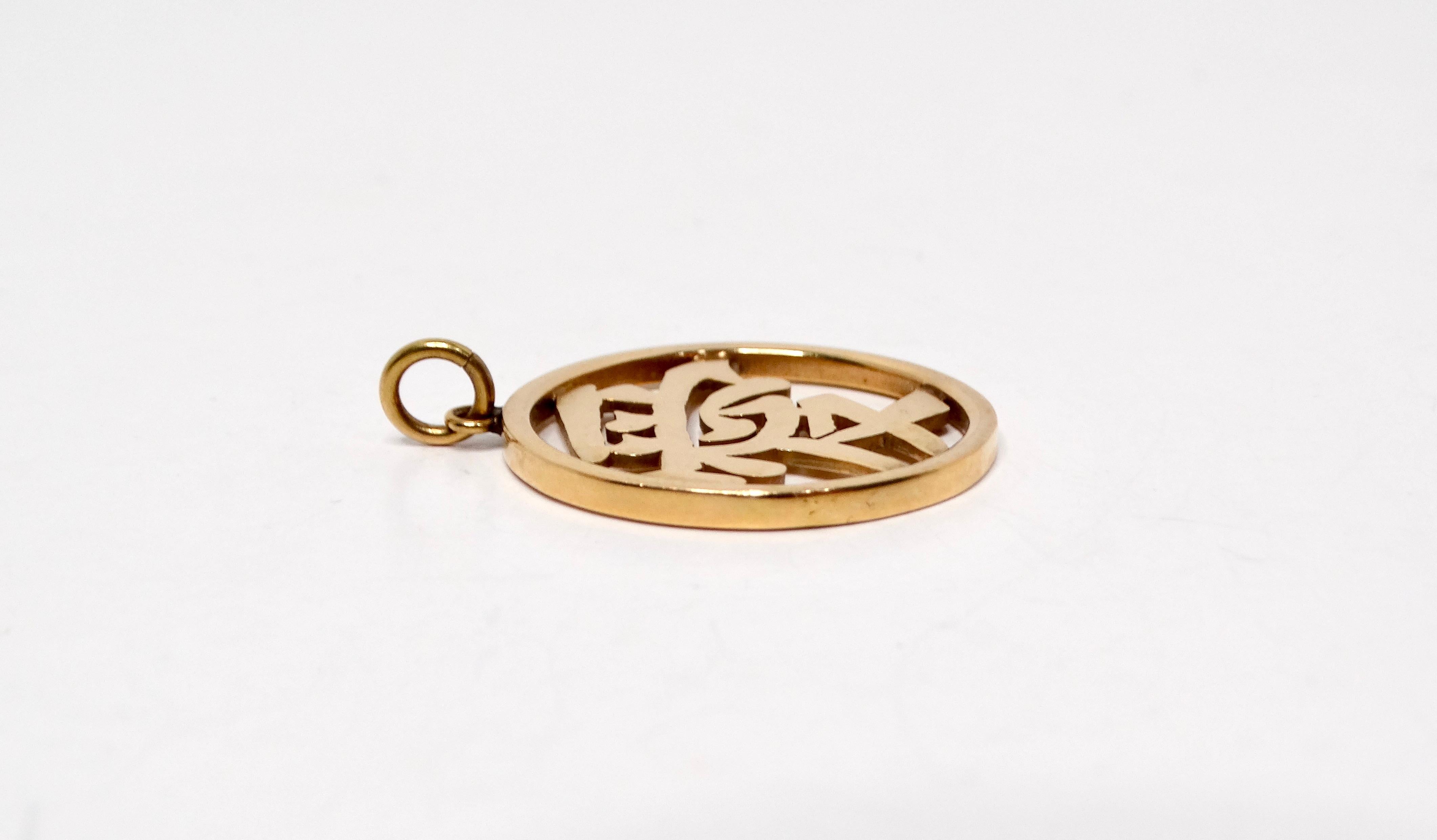 Simbolo d'amore cinese in oro giallo 14k Ciondolo rotondo grande In condizioni discrete in vendita a Scottsdale, AZ