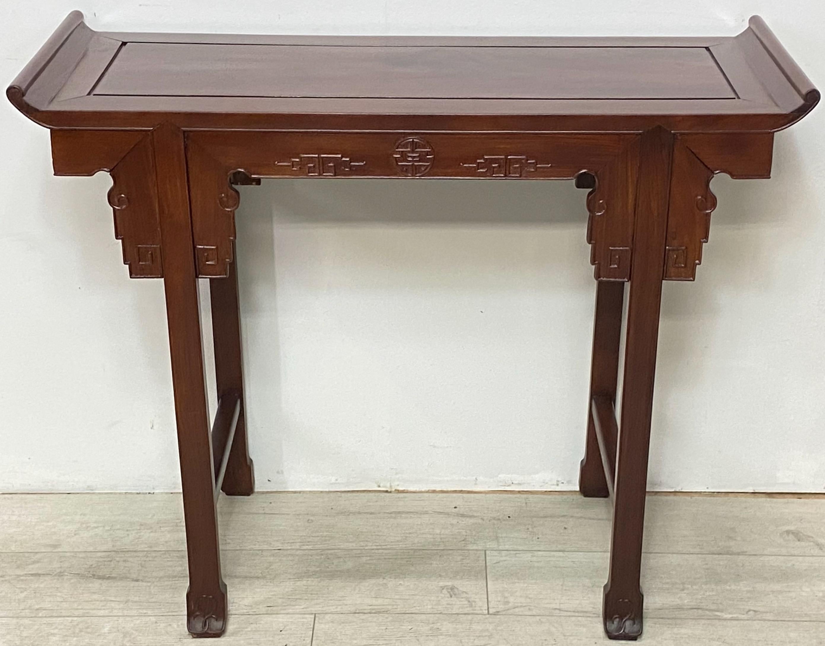Chinese Mahogany Altar Console Table, Mid 20th Century For Sale 4