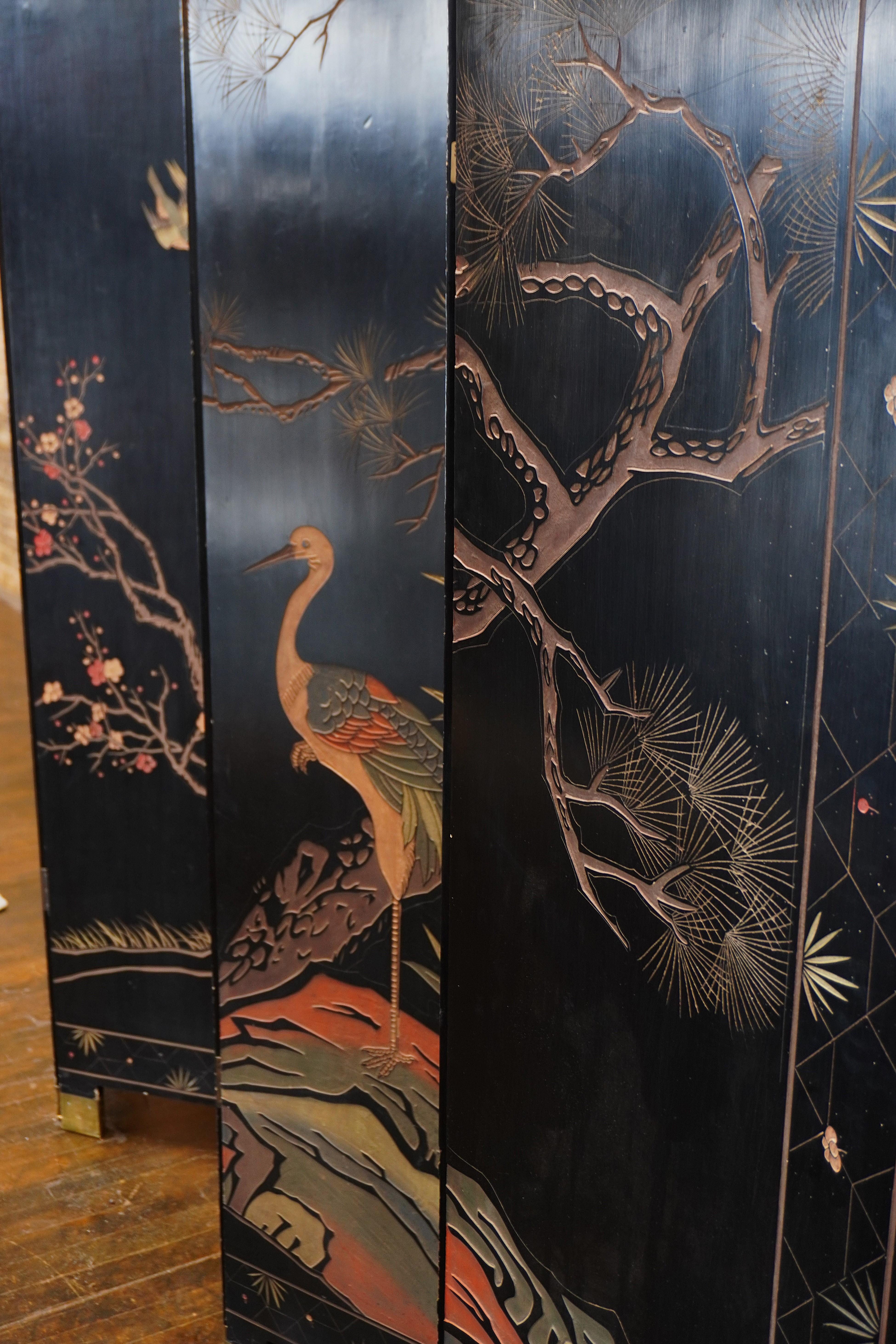 Chinese Mid-Century Gilded Coromandel  Figural Folding Screen en vente 1