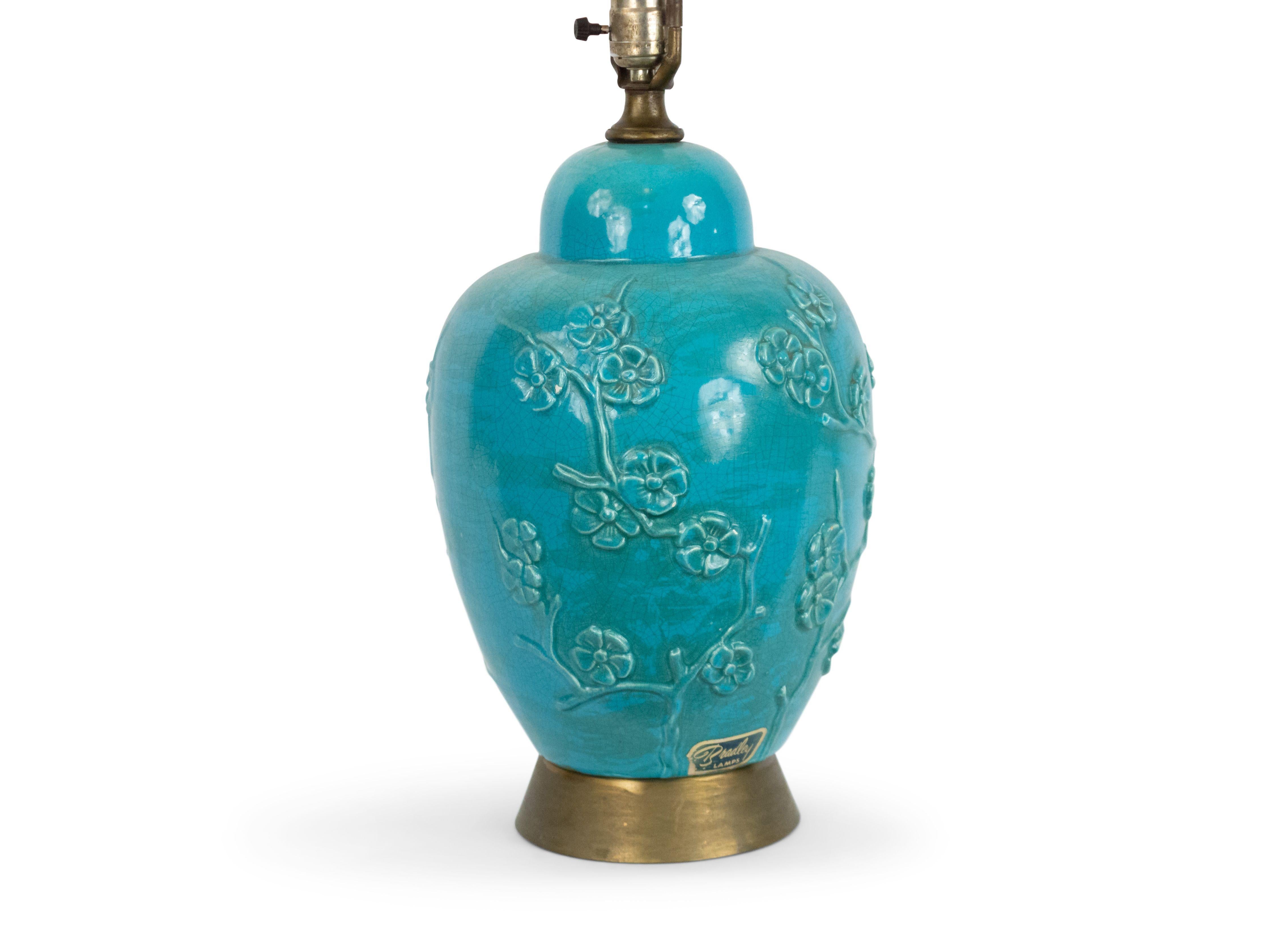 Chinesische Türkis-Porzellan-Tischlampe aus der Mitte des Jahrhunderts (Moderne der Mitte des Jahrhunderts) im Angebot