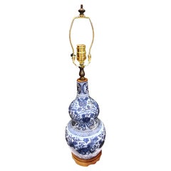 Lámpara china con jarrón azul y blanco de mediados del siglo XIX