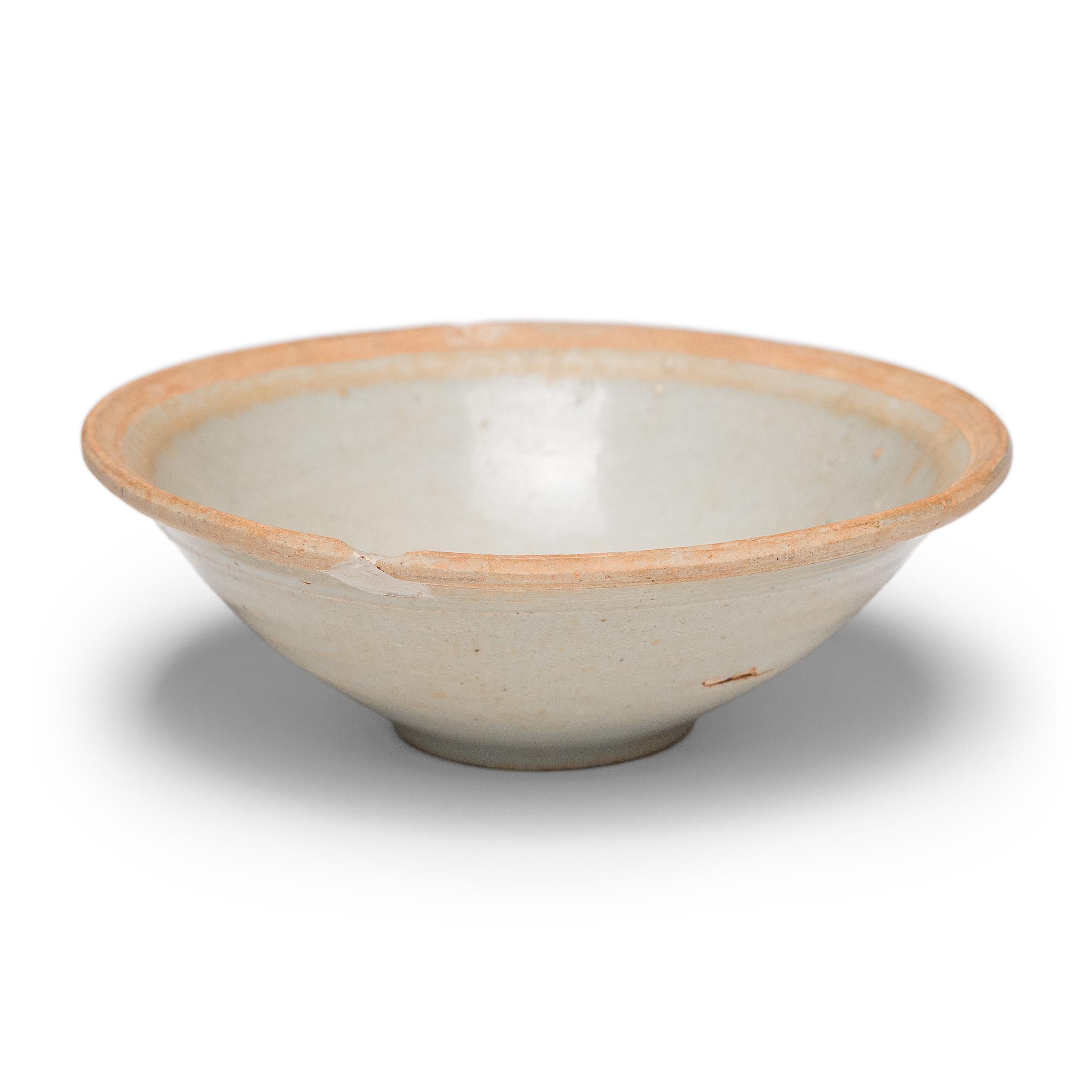 Chinois Bol à riz chinois en céladon Ming, c. 1400 en vente