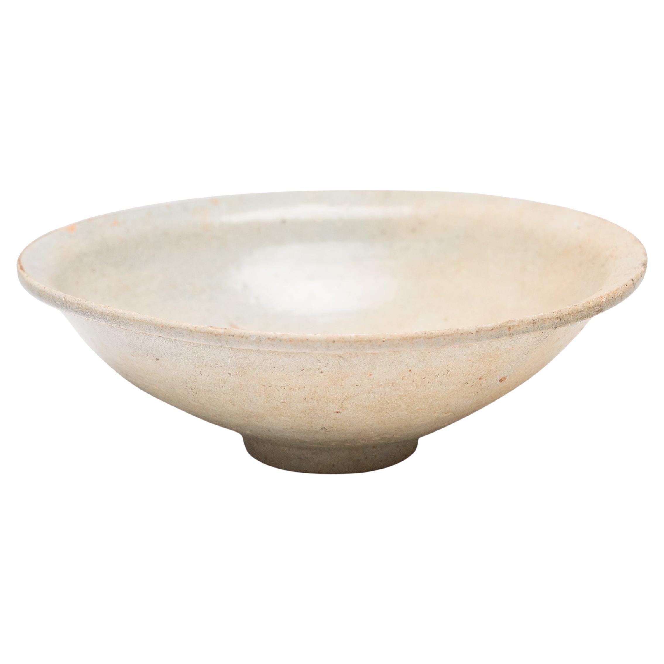 Chinese Ming Clouded Celadon Bowl, c. 1400