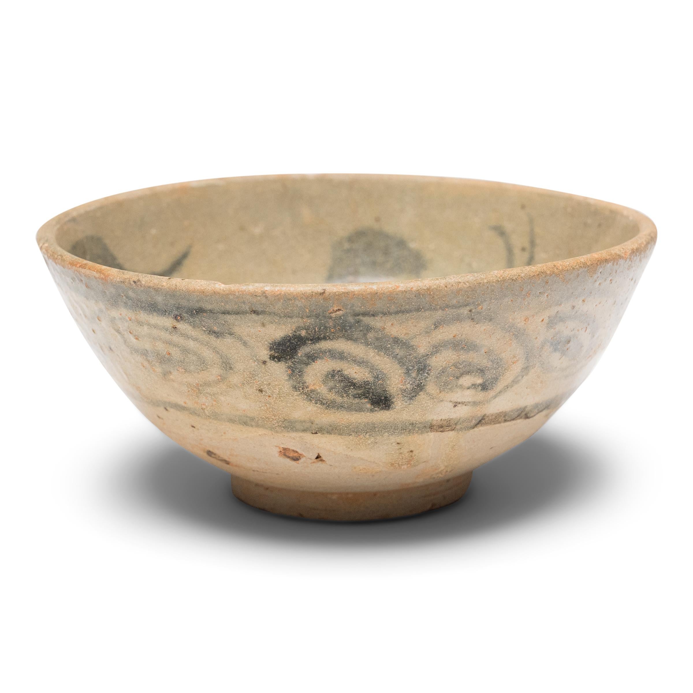 Chinese Ming Cobalt Brushed Rice Bowl, c. 1550 Bon état - En vente à Chicago, IL