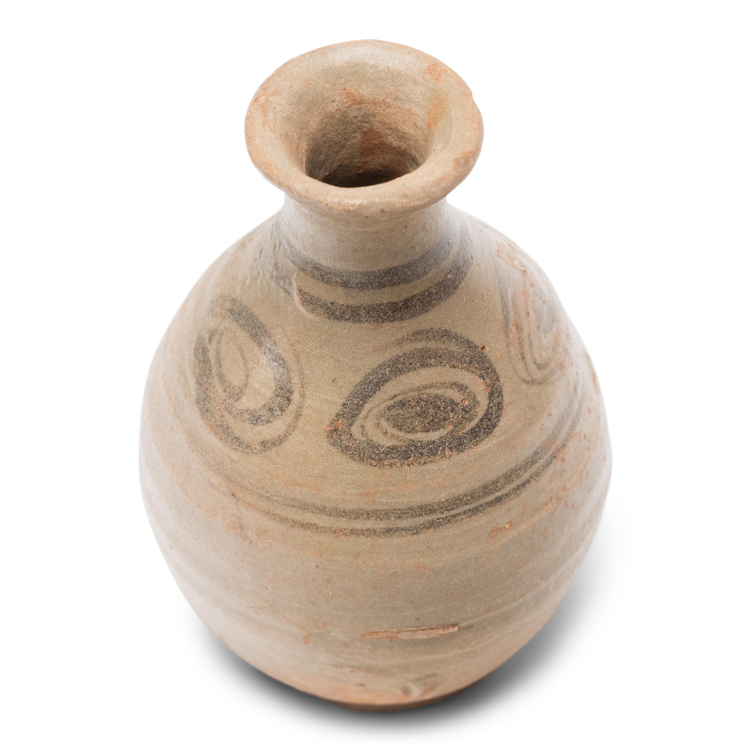 Chinese Ming Cobalt Brushed Wine Vessel, c. 1500 In Good Condition For Sale In Chicago, IL