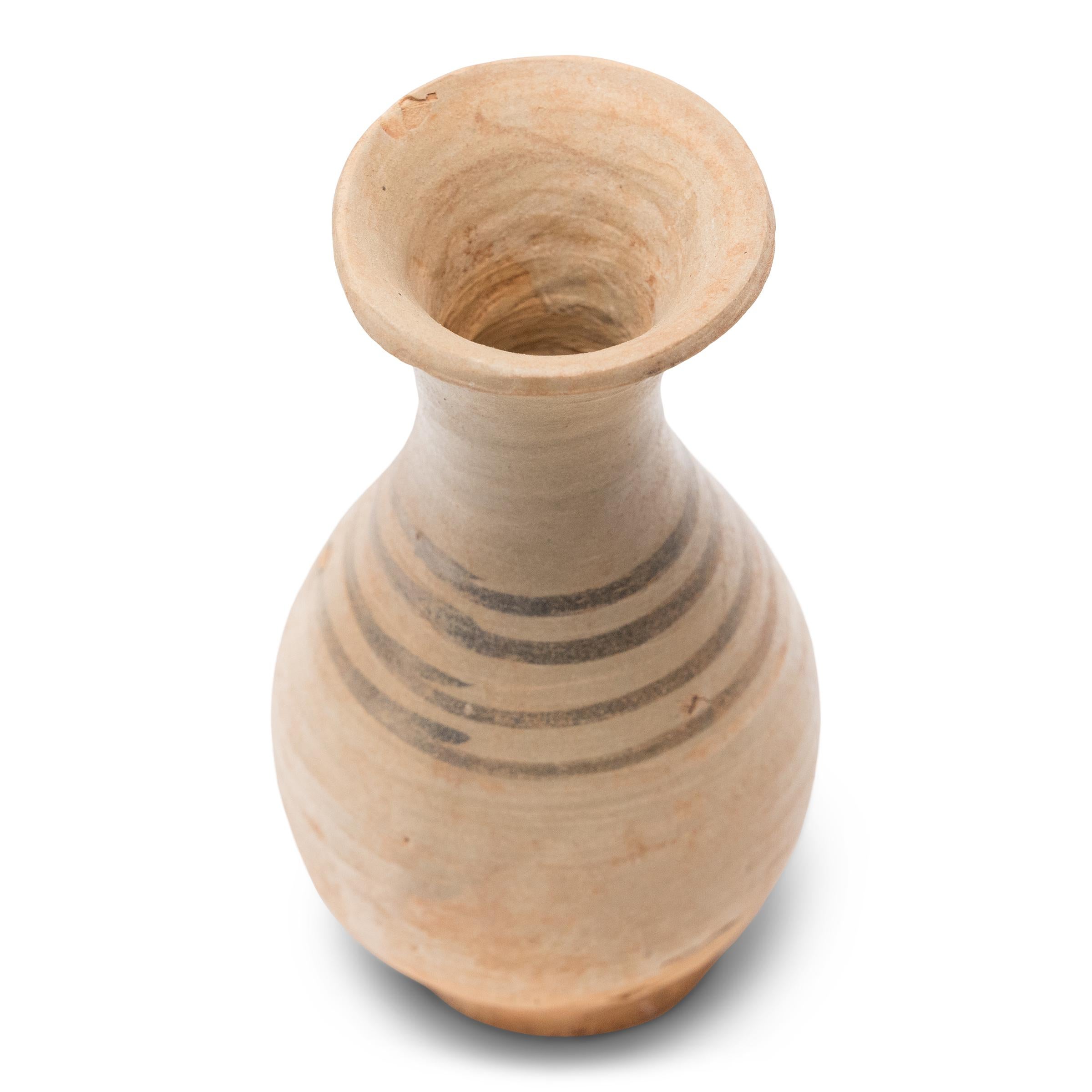 Vase à vin chinois Ming Cobalt Brushed, c. 1500 Bon état - En vente à Chicago, IL