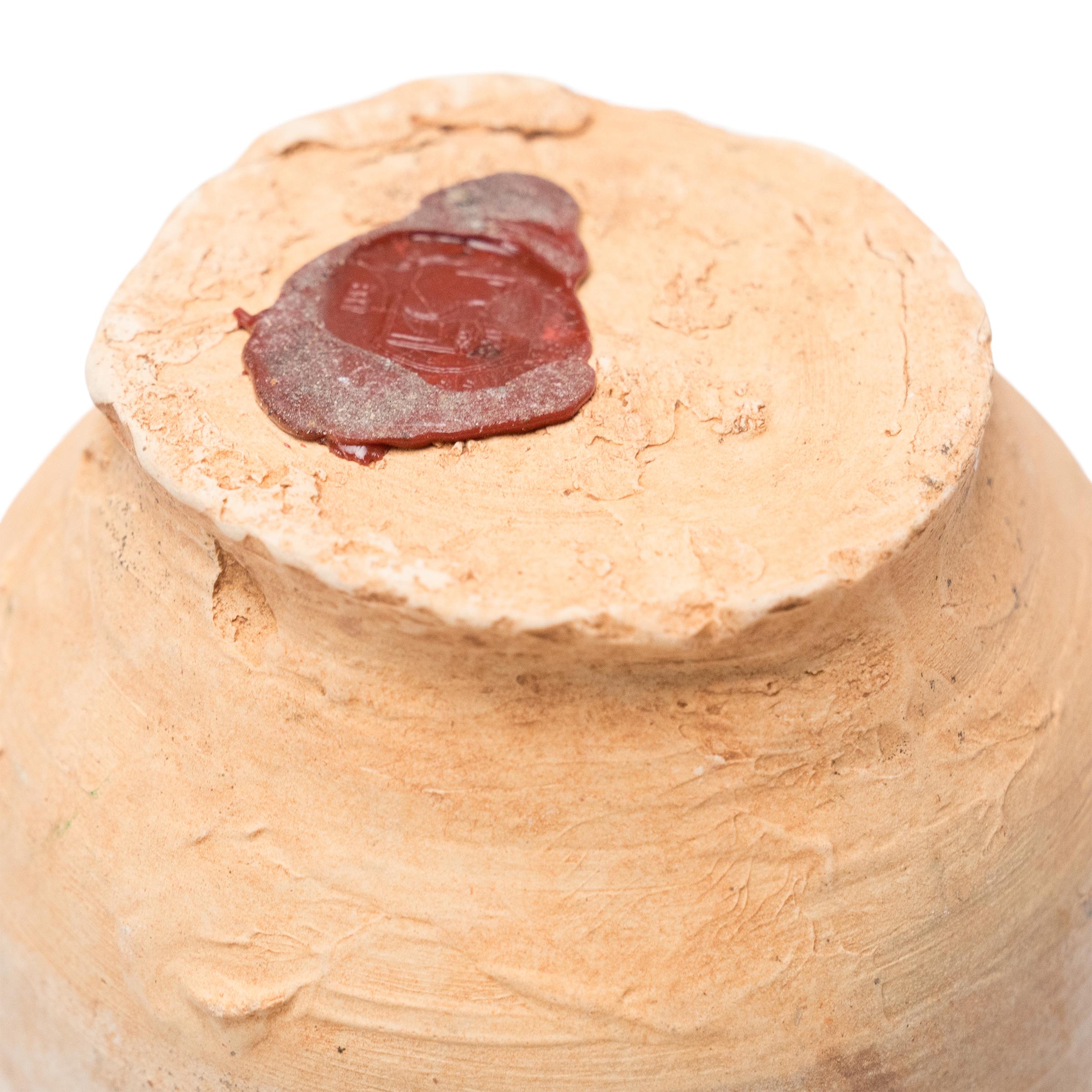 Poterie Vase à vin chinois Ming Cobalt Brushed, c. 1500 en vente