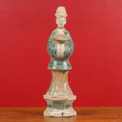 Statue d'un fonctionnaire en terre cuite vernie de la dynastie chinoise Ming (17e siècle)