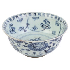 Chinese Ming Dynasty Blue & White Porcelain Floral Bowl 18th Century 