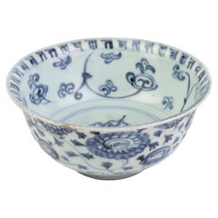 Chinese Ming Dynasty Blue & White Porcelain Floral Bowl 18th Century