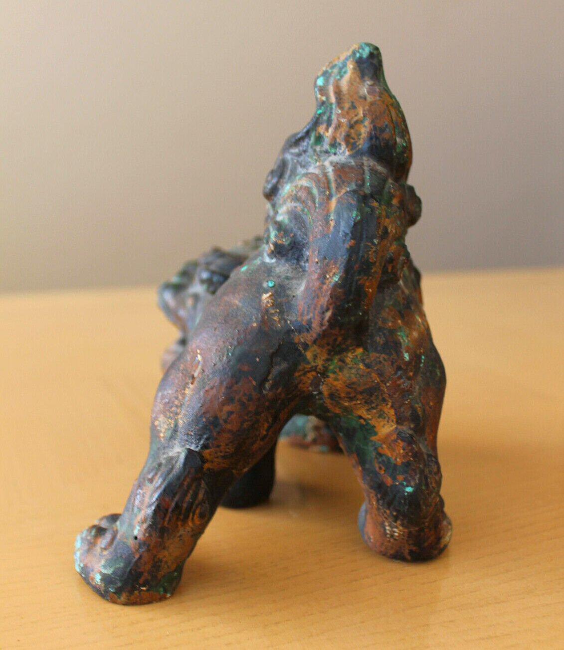 Ming Brûleur d'encens bouddhiste lion polychromé patiné en bronze ! Sculpture de Tongshi en vente
