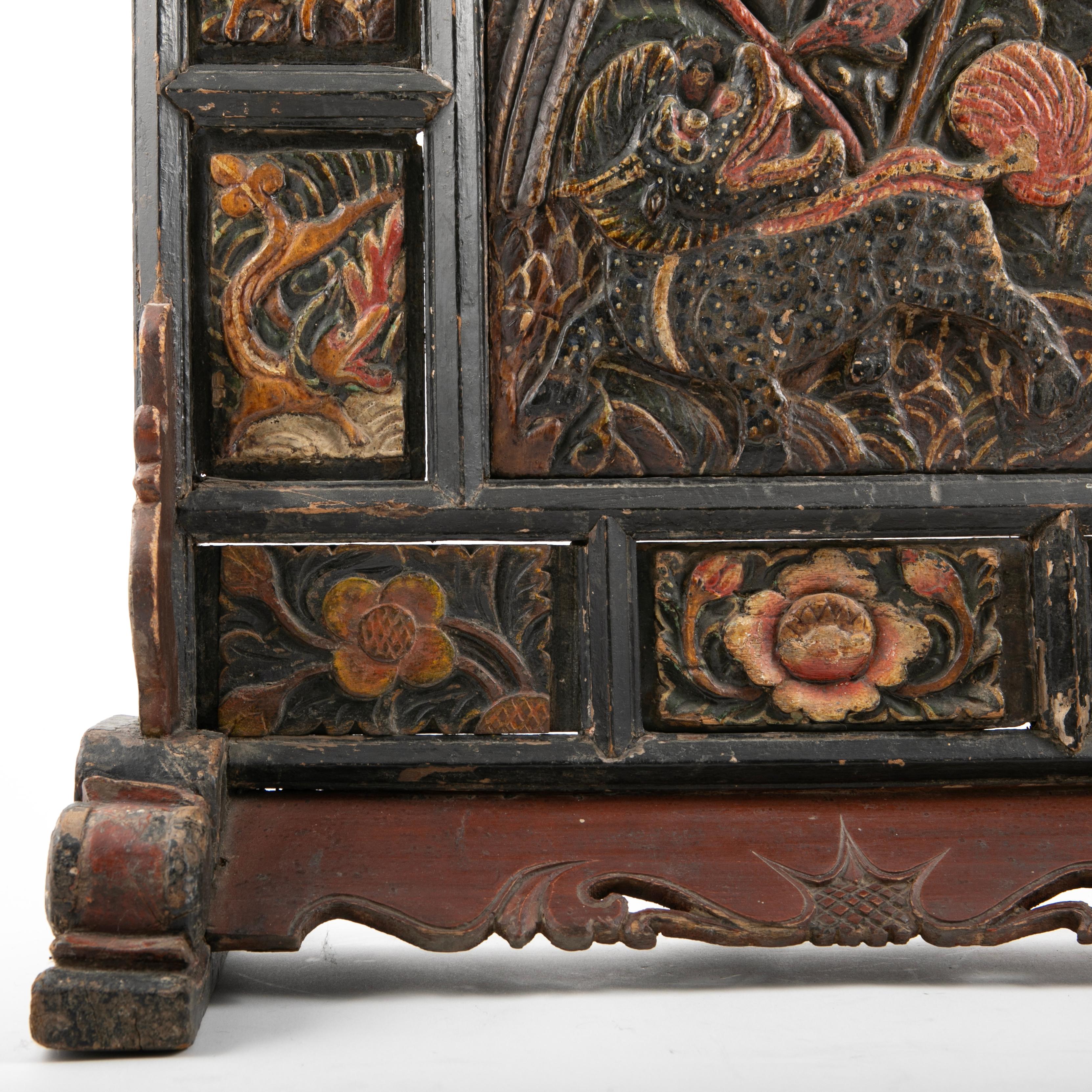 Chinese Ming Dynasty Carved Table Screen For Sale 5