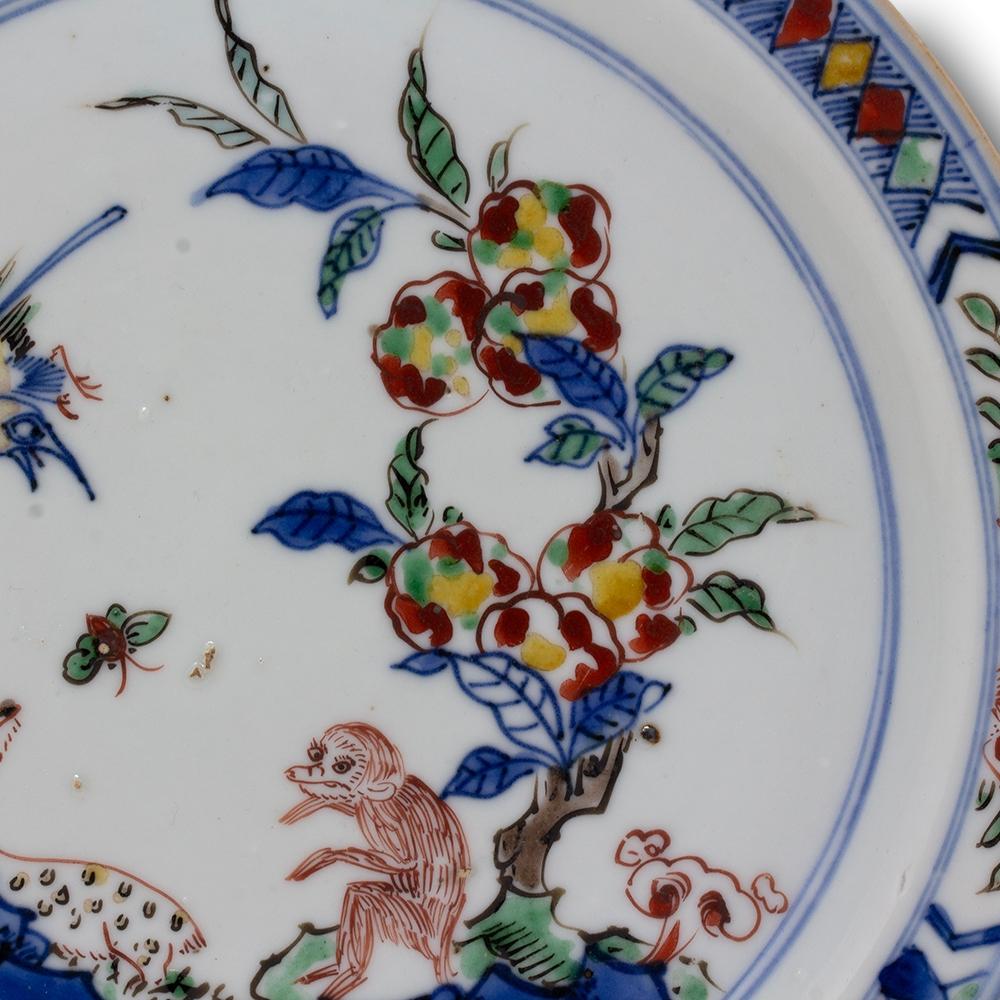 Chinese Ming Dynasty Ko-Sometsuke Wucai Porcelain Plate For Sale 3