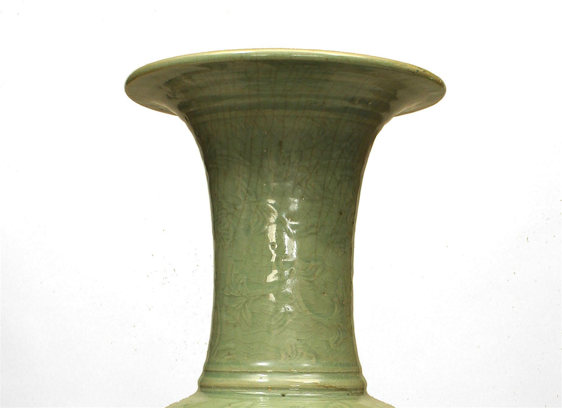 Glazed Chinese Ming Dynasty Style Yen Yen Vase