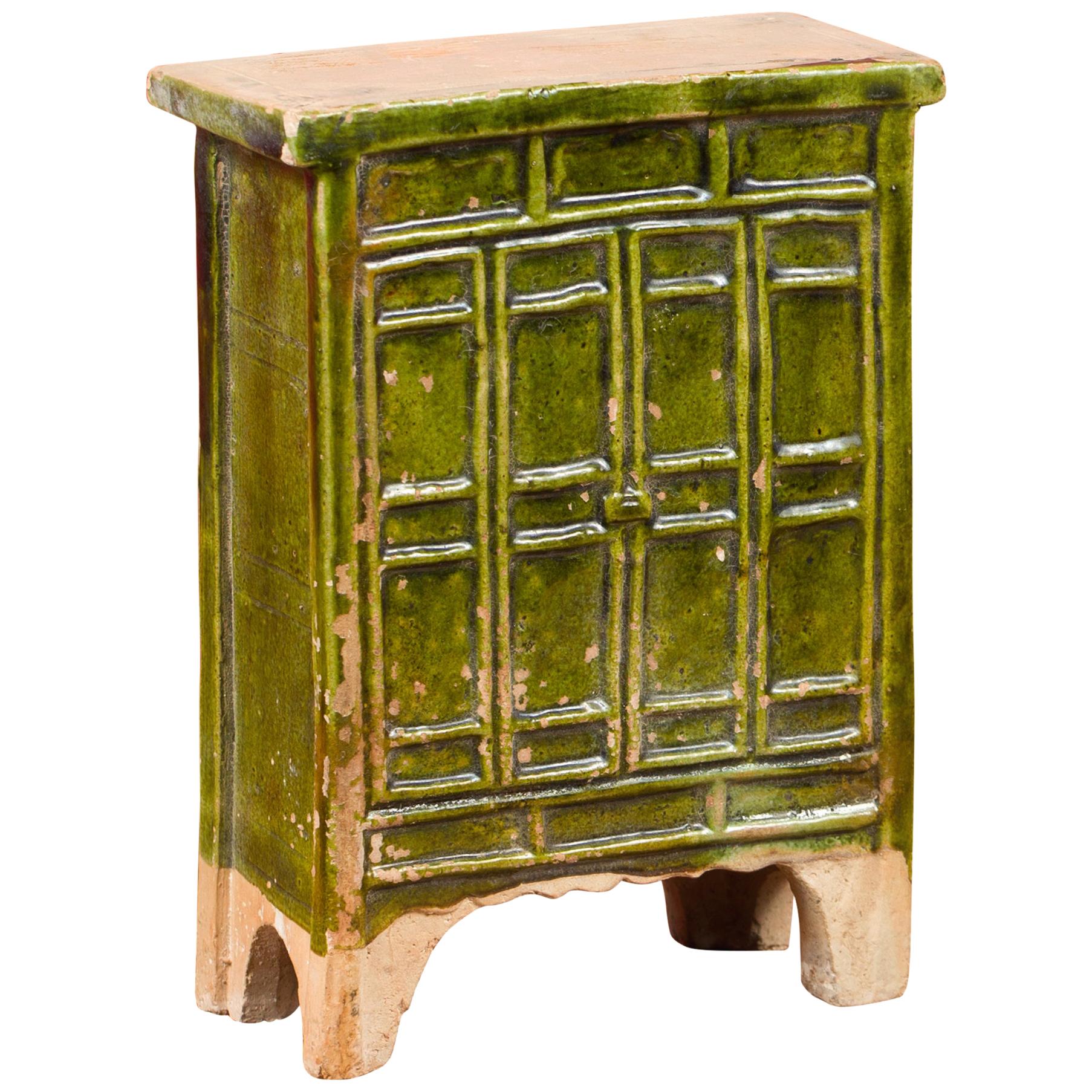 Chinese Ming Dynasty Period Green Glazed Miniature Armoire with Bracket Feet For Sale