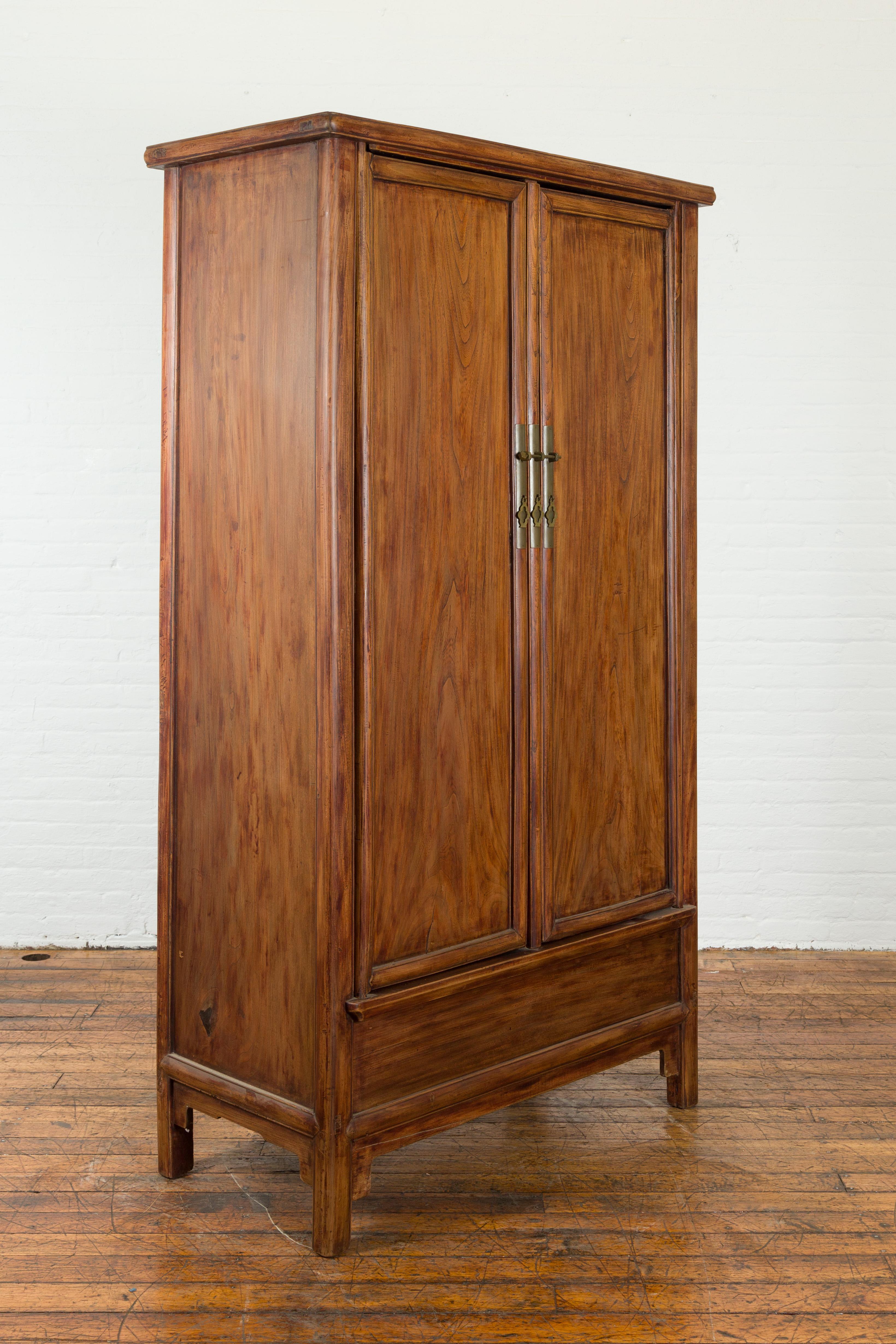 Chinese Ming Dynasty Style 19th Century Noodle Cabinet with Tapering Silhouette 4