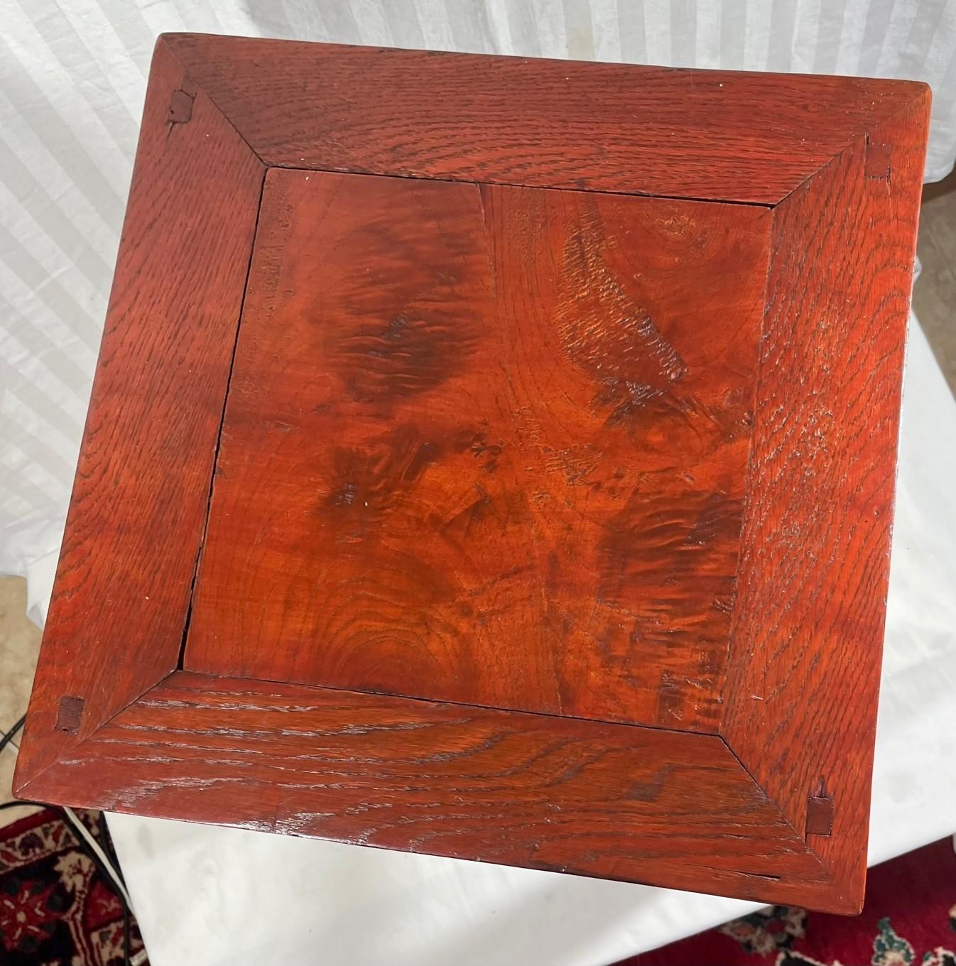 Table d'appoint chinoise de style dynastie Ming avec traverse à dos d'âne en vente 2