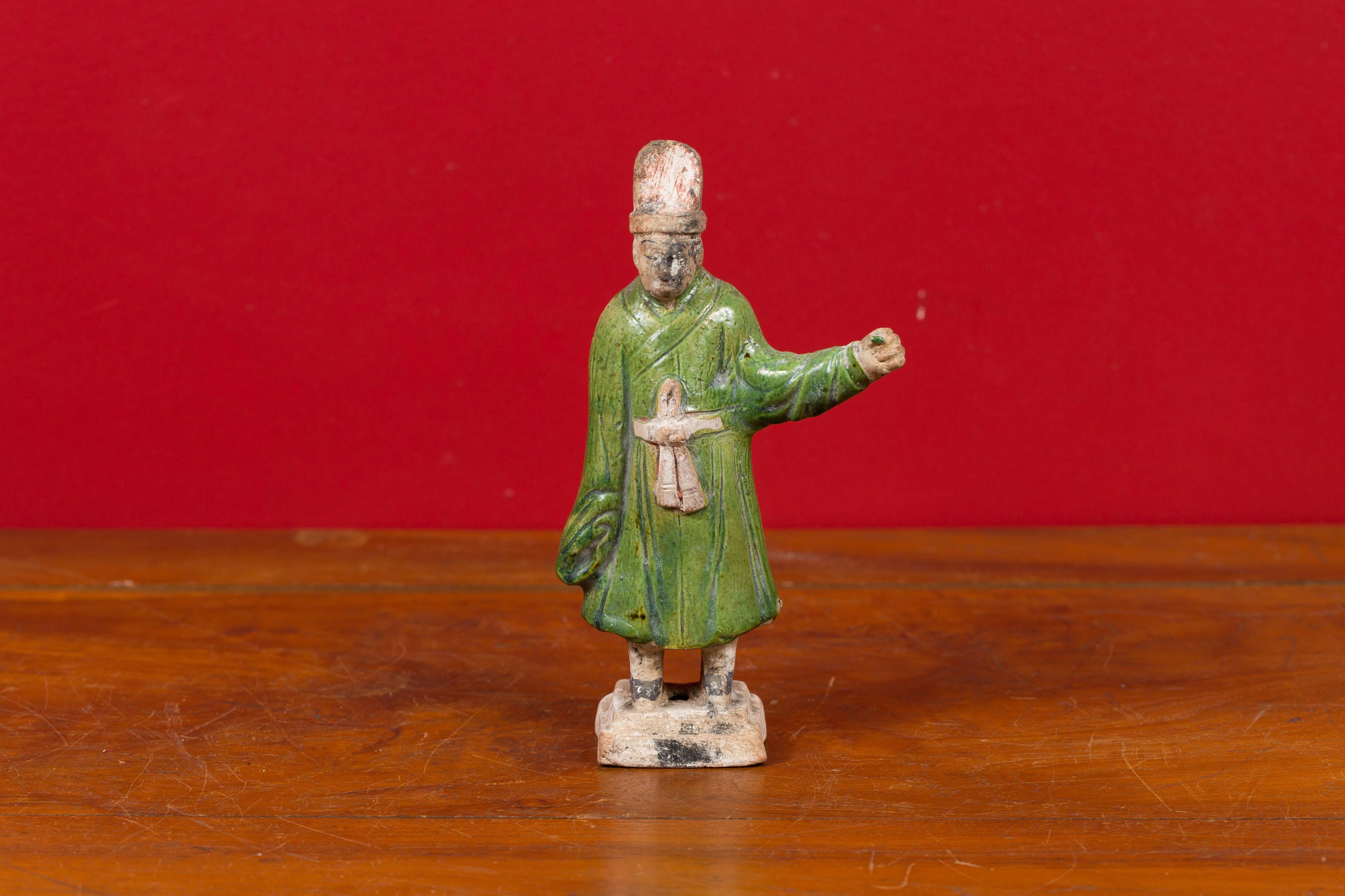 Estatuilla de funcionario de la corte china de terracota de la dinastía Ming, policromía original Chino en venta