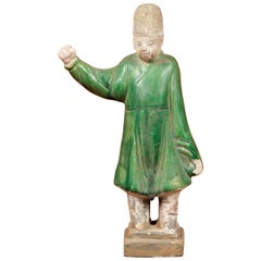 Statuette officielle en terre cuite de la dynastie chinoise Ming avec polychromie originale