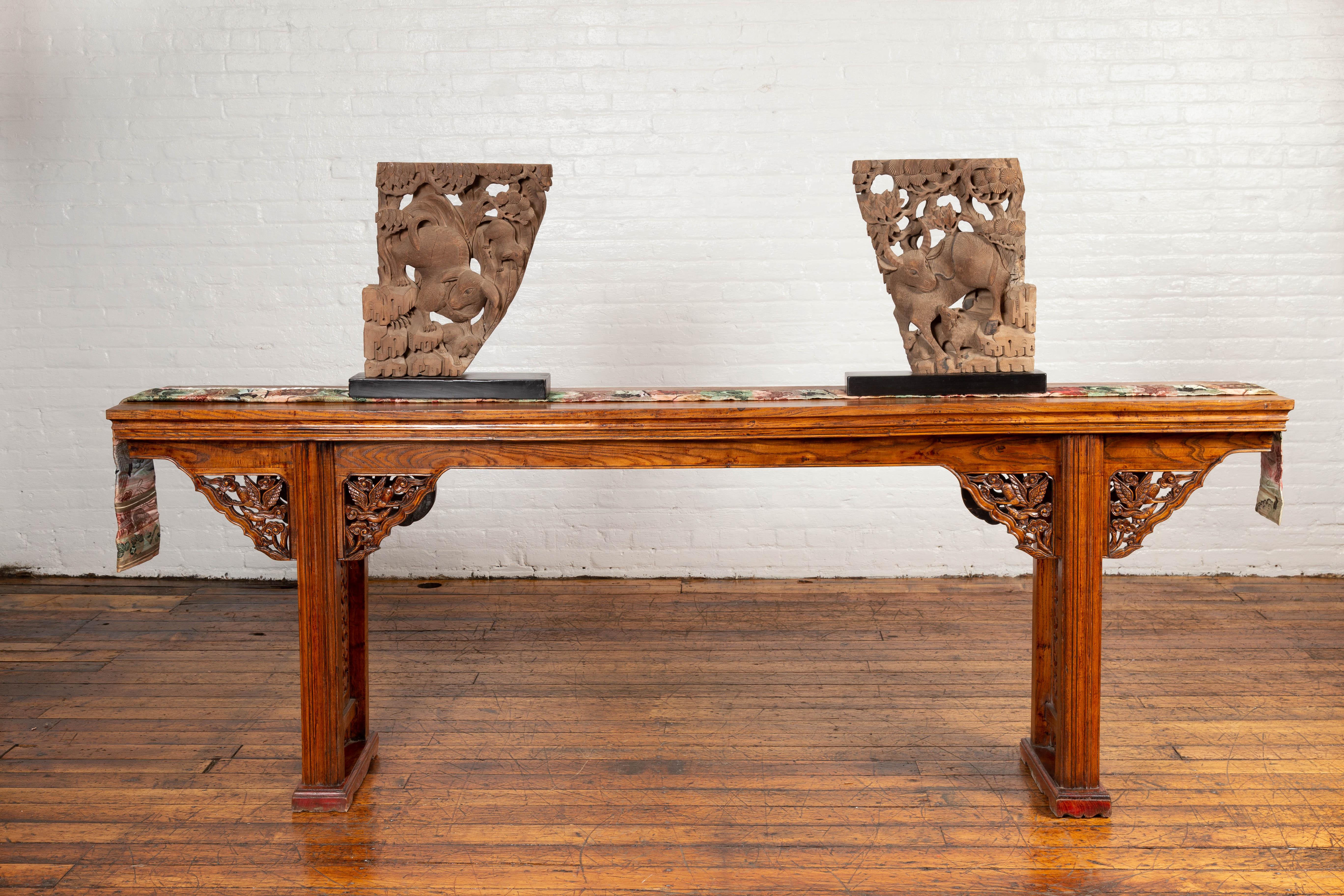 Chinese Ming Style Altar Console Table with Bird-Carved Spandrels and Fretwork In Good Condition In Yonkers, NY