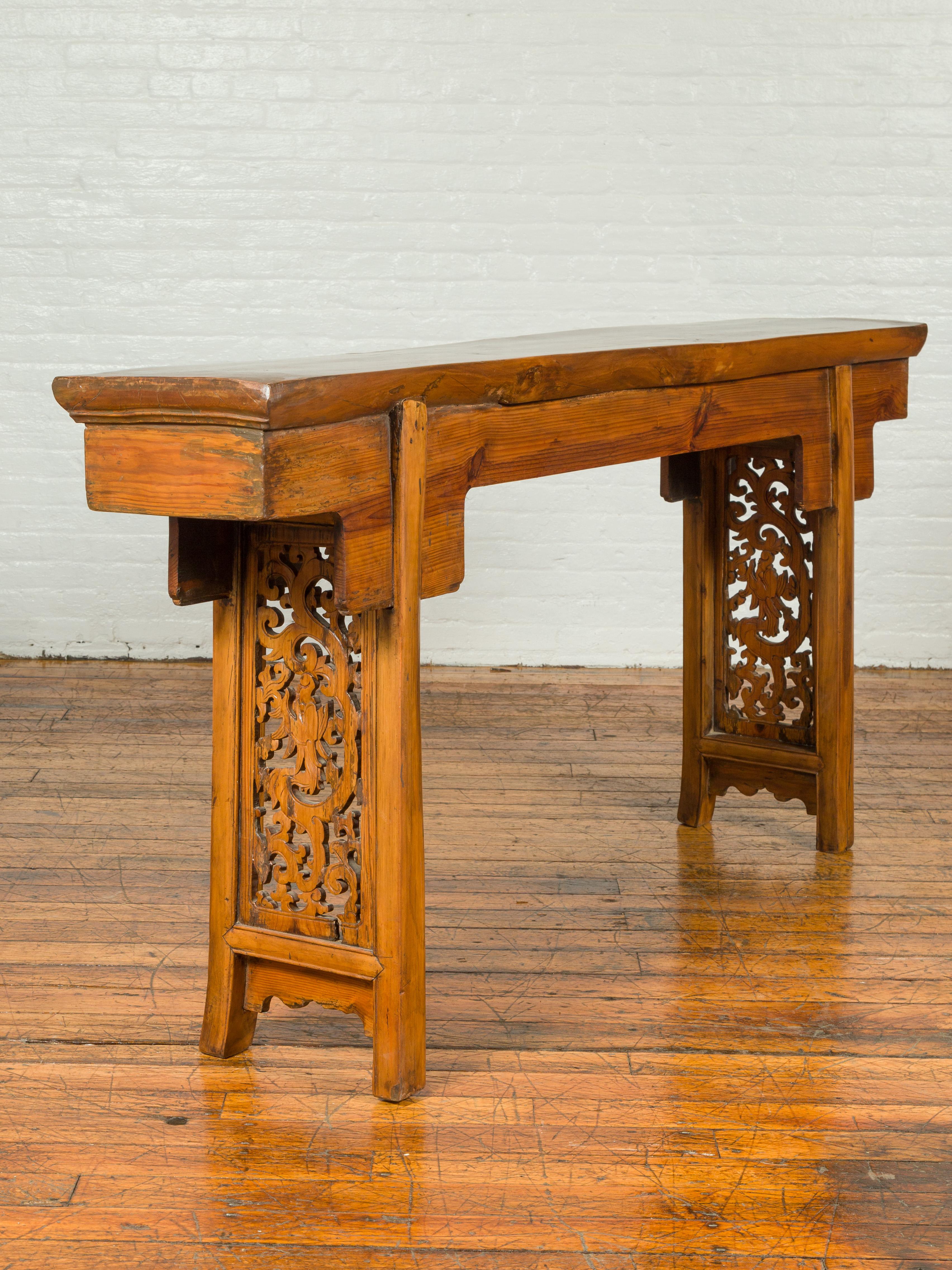 Chinese Ming Style Altar Table with Foliage Carved Frieze and Open Fretwork For Sale 6