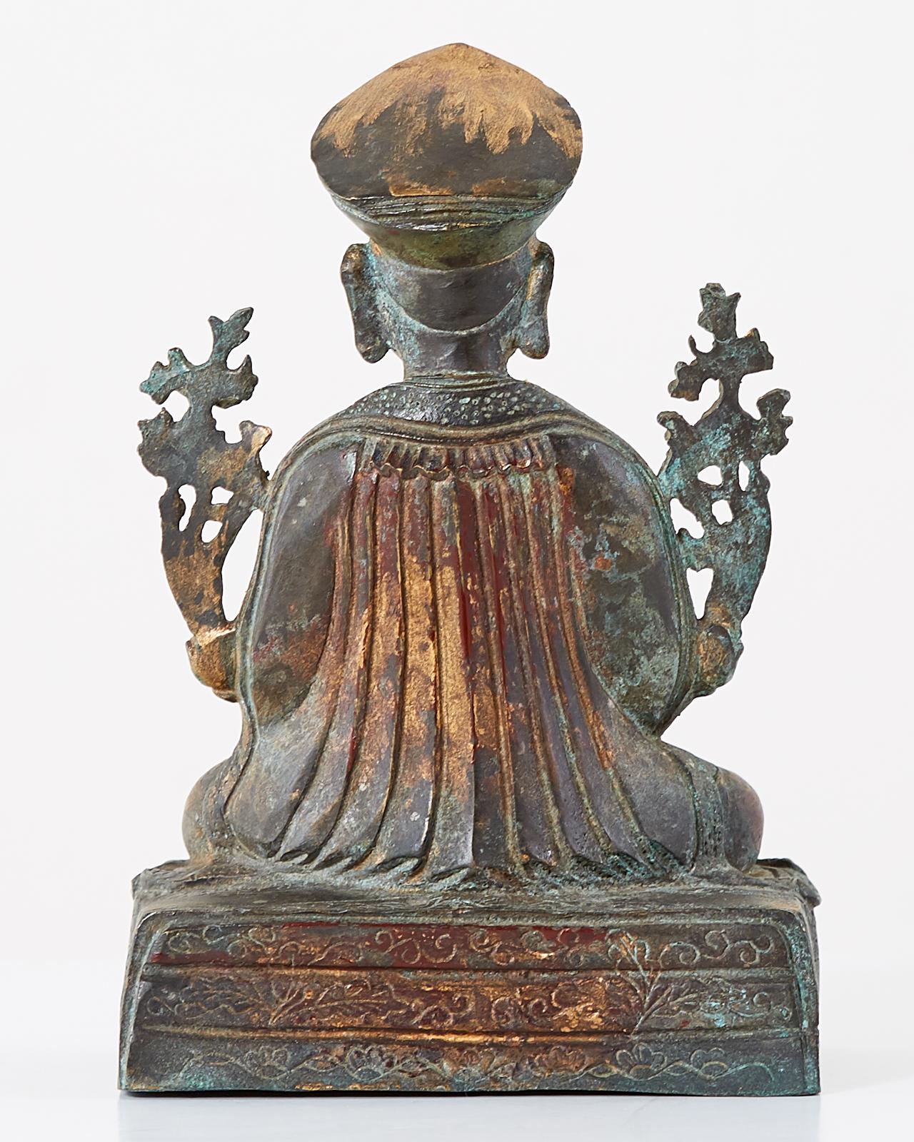 Bouddha assis en bronze de style chinois Ming en vente 5