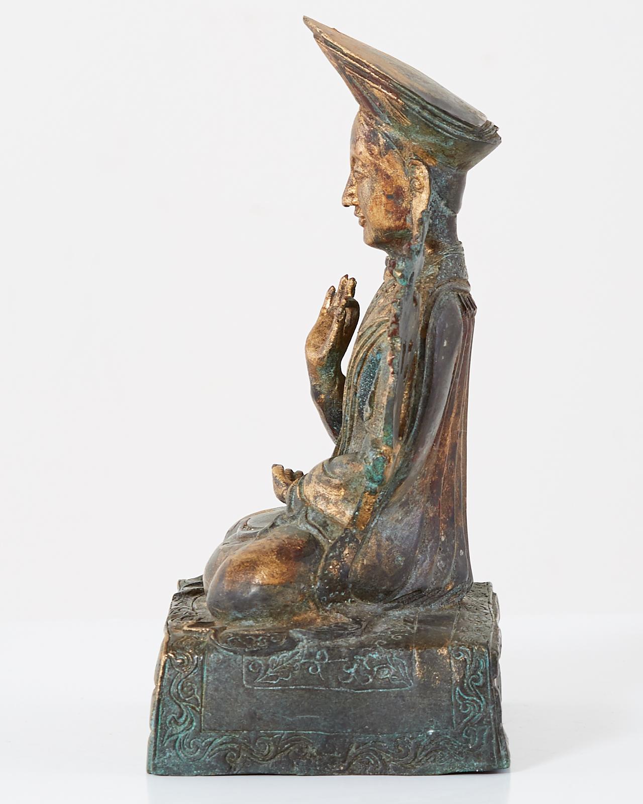 Bouddha assis en bronze de style chinois Ming en vente 2