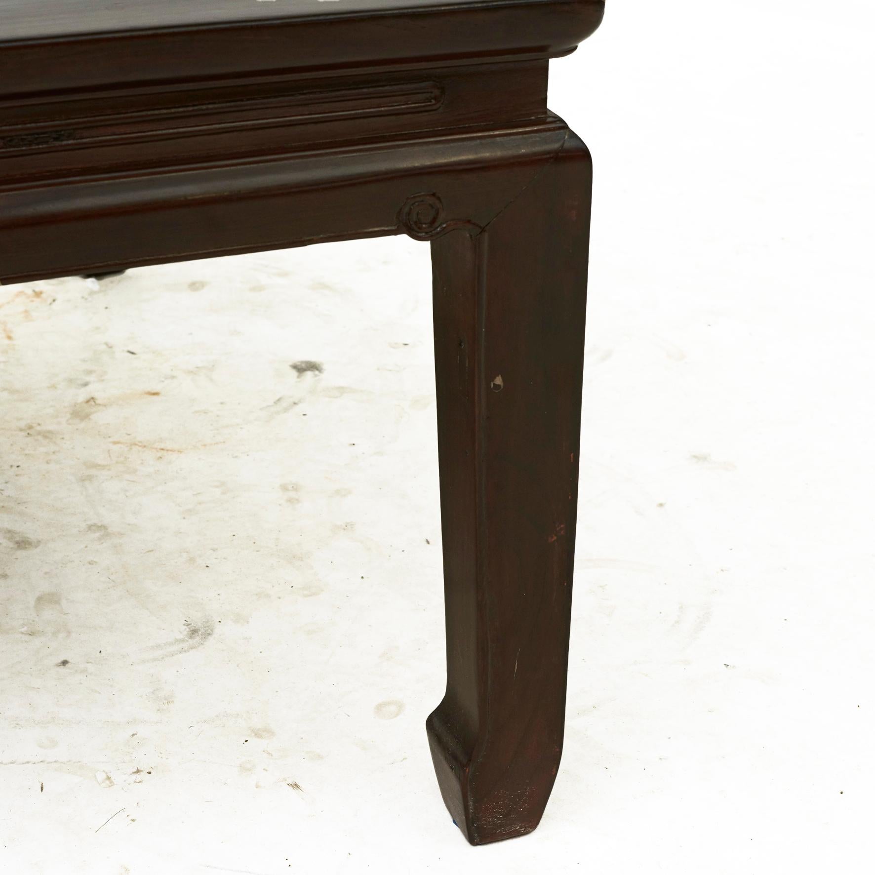 Chinois Table basse chinoise de style Ming en vente