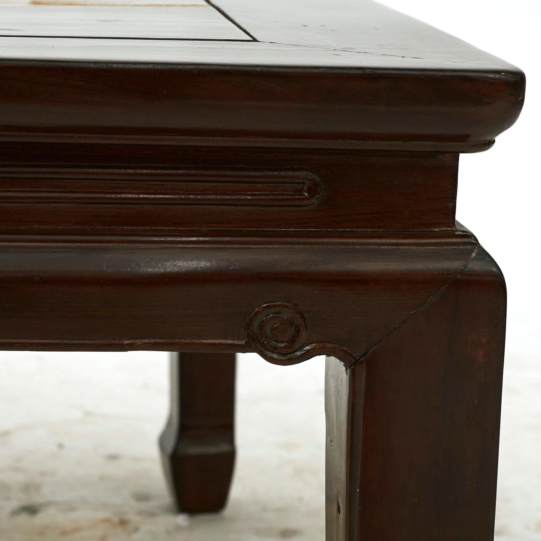 Chinois Table basse chinoise de style Ming en vente