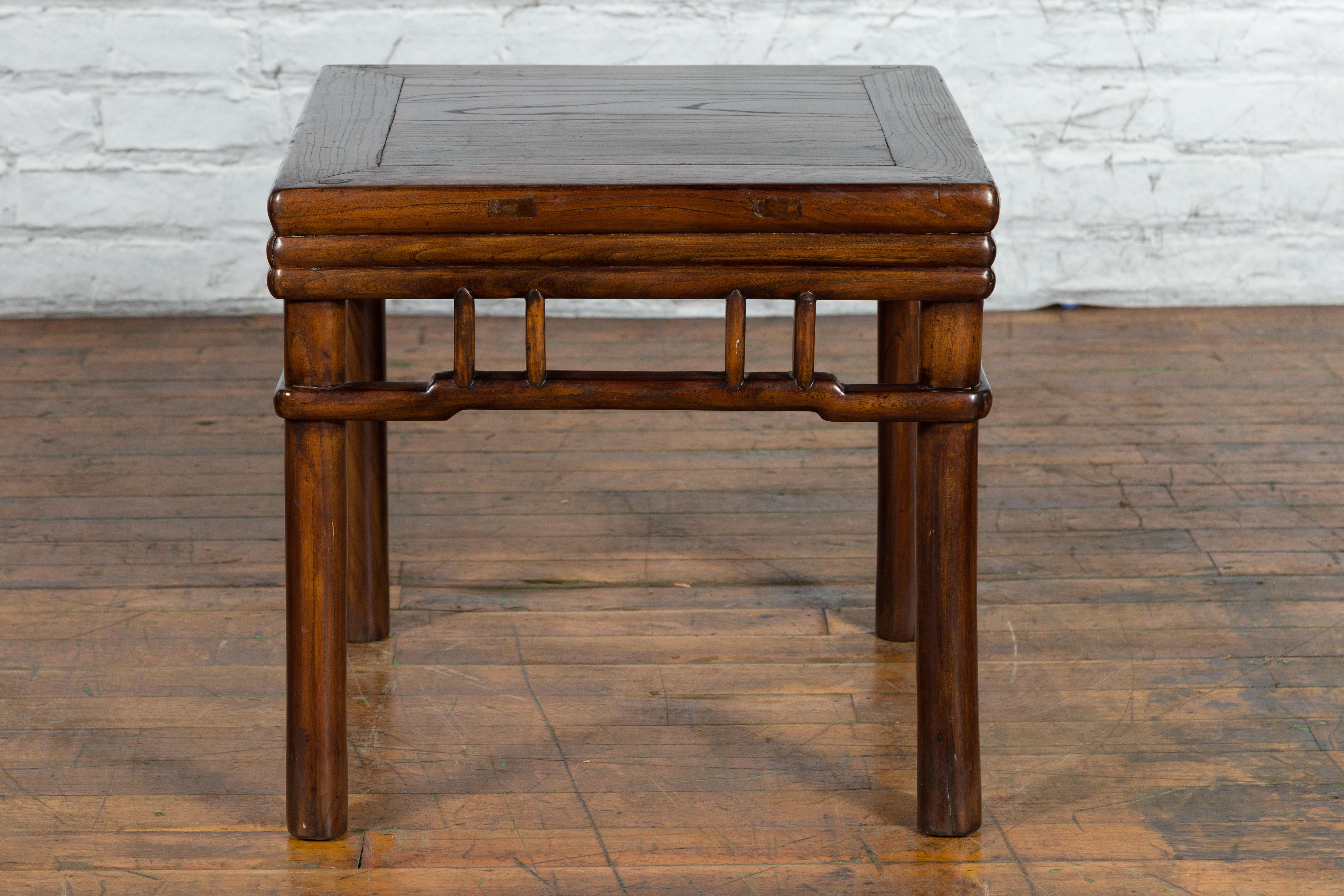 Chinese Ming Style Early 20th Century Brown Drink Table with Pillar Strut Motifs For Sale 7