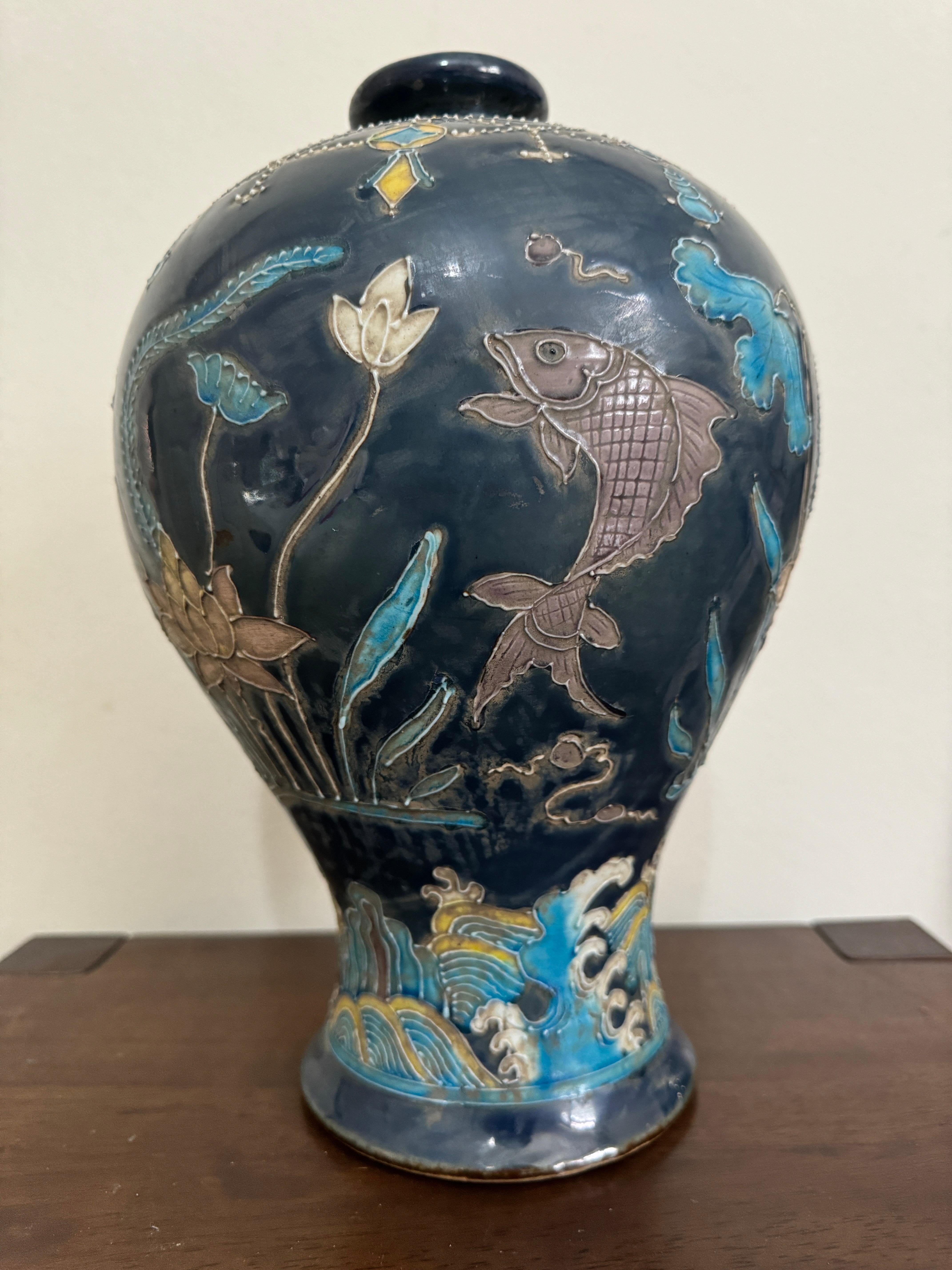 Chinese Ming Style Fahua Meiping Vase In Good Condition For Sale In Basildon, GB