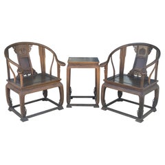 Chaises et table en fer à cheval chinoises de style Ming Ming
