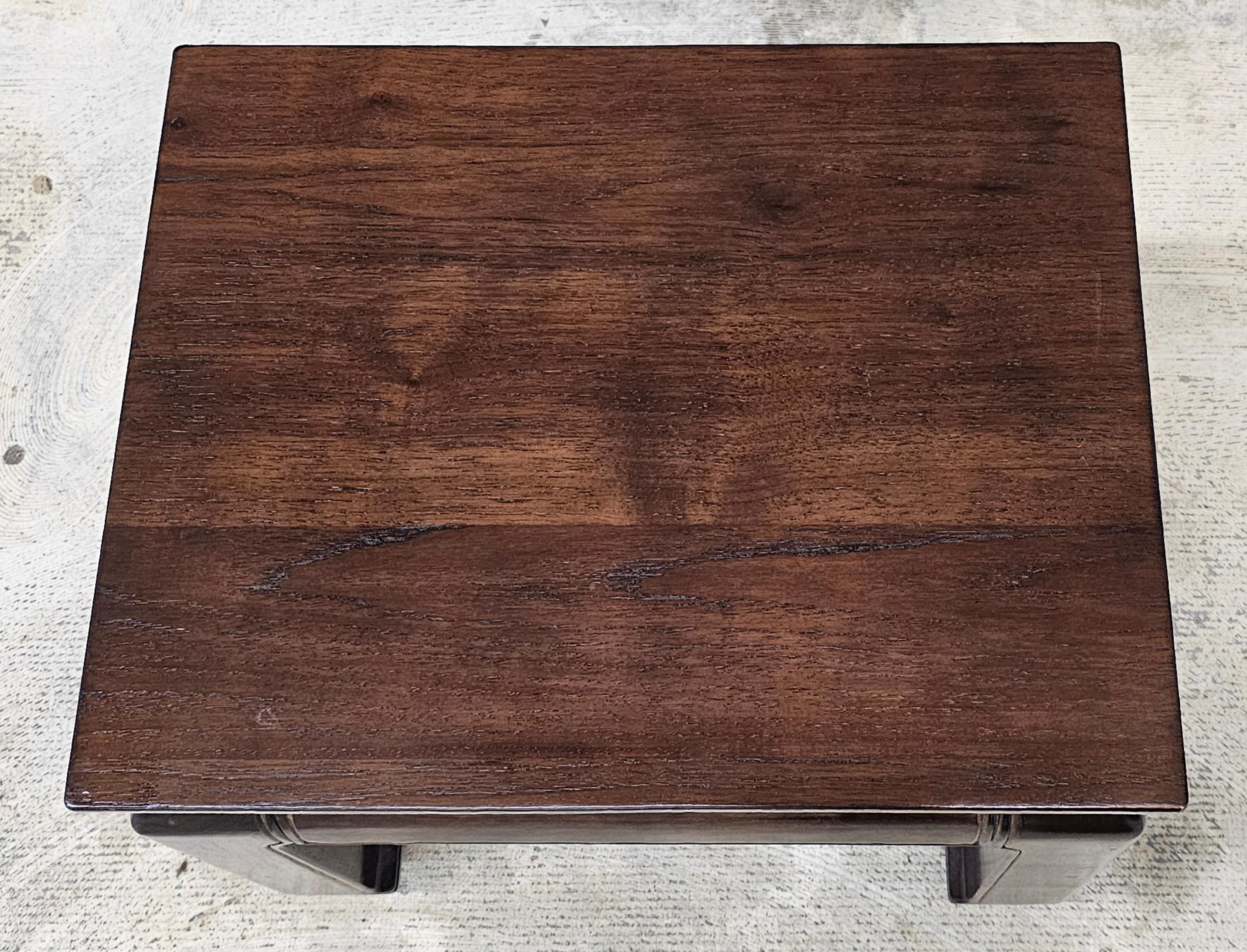 Sgabello cinese in stile Ming Ming in mogano con cuscino in vendita 6