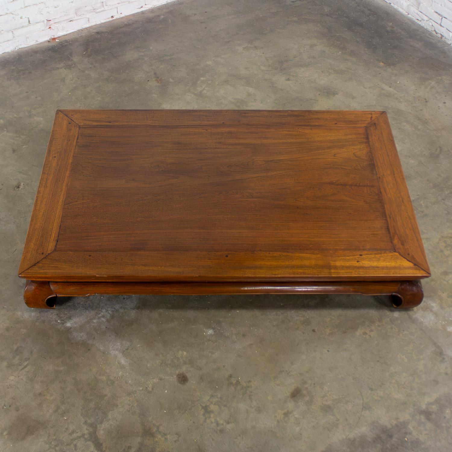 Chinese Ming Style Waisted Opium Bed or Monumental Coffee Table w/Chow Legs For Sale 6