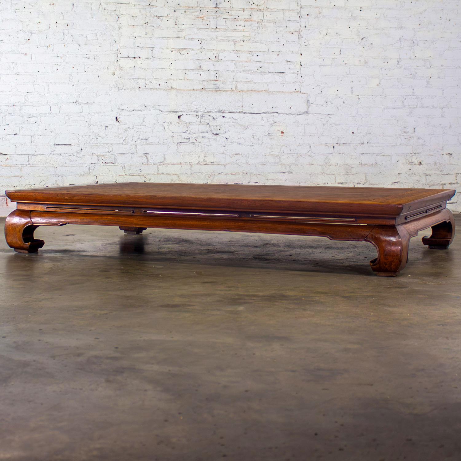 Chinese Ming Style Waisted Opium Bed or Monumental Coffee Table w/Chow Legs For Sale 11