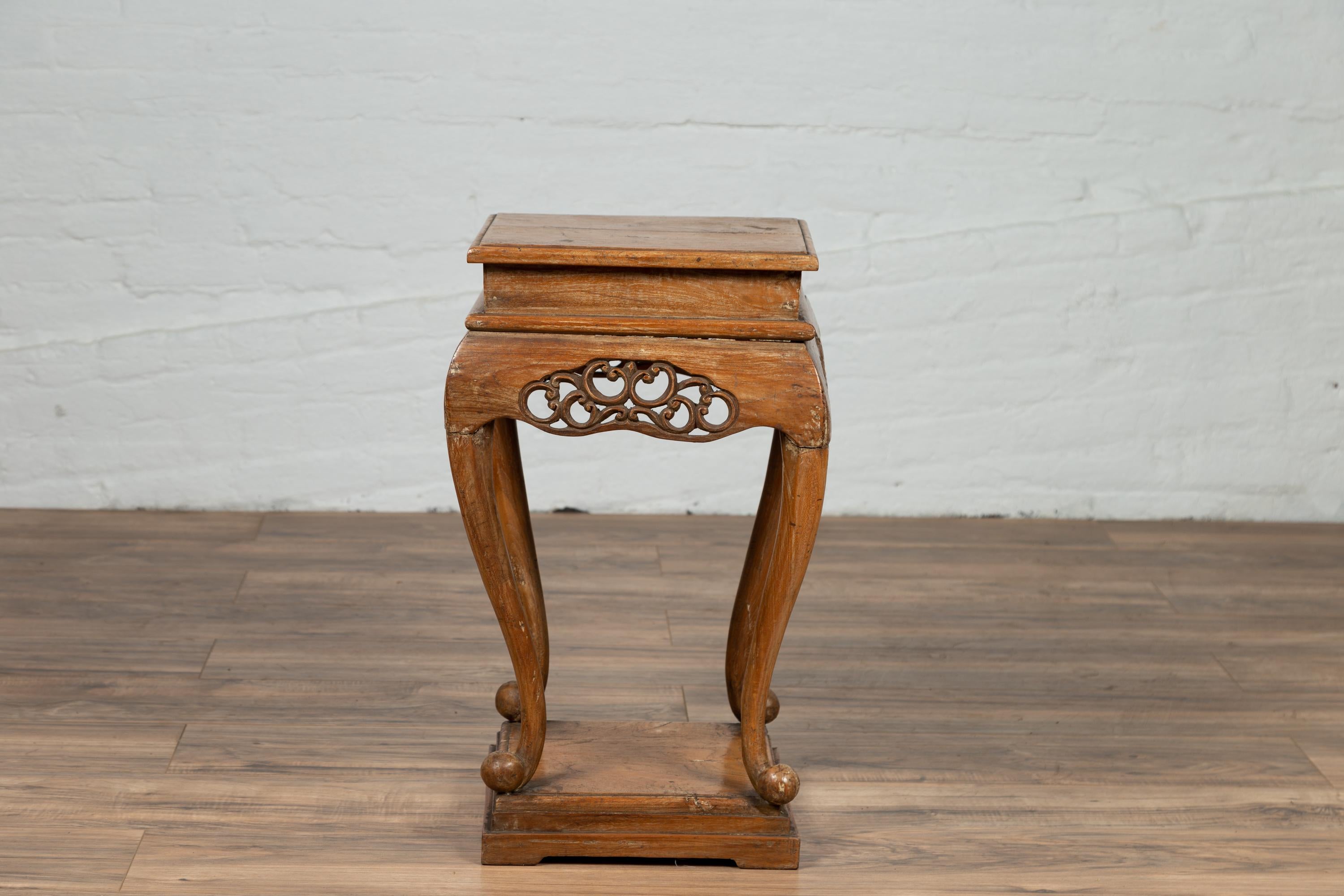 Chinese Ming Style Wooden Incense Stand with Cabriole Legs and Carved Apron In Good Condition For Sale In Yonkers, NY