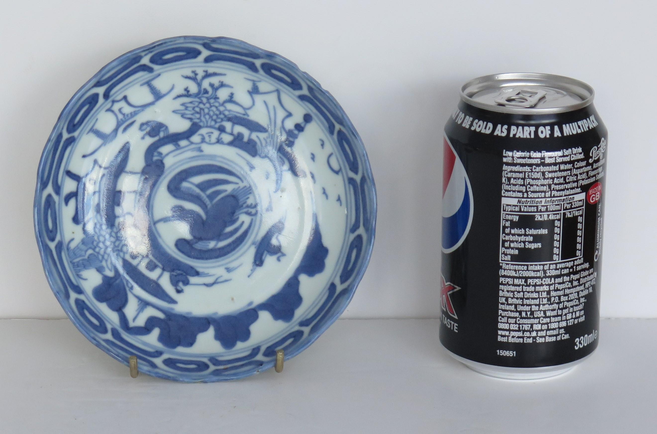 Chinese Ming Dish Blue & White porcelain, Tianqi or Chongzhen Circa 1620-1644 For Sale 6