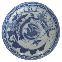 Antique Chinese Ming Dish Blue & White porcelain, Tianqi or Chongzhen Circa 1620-1644