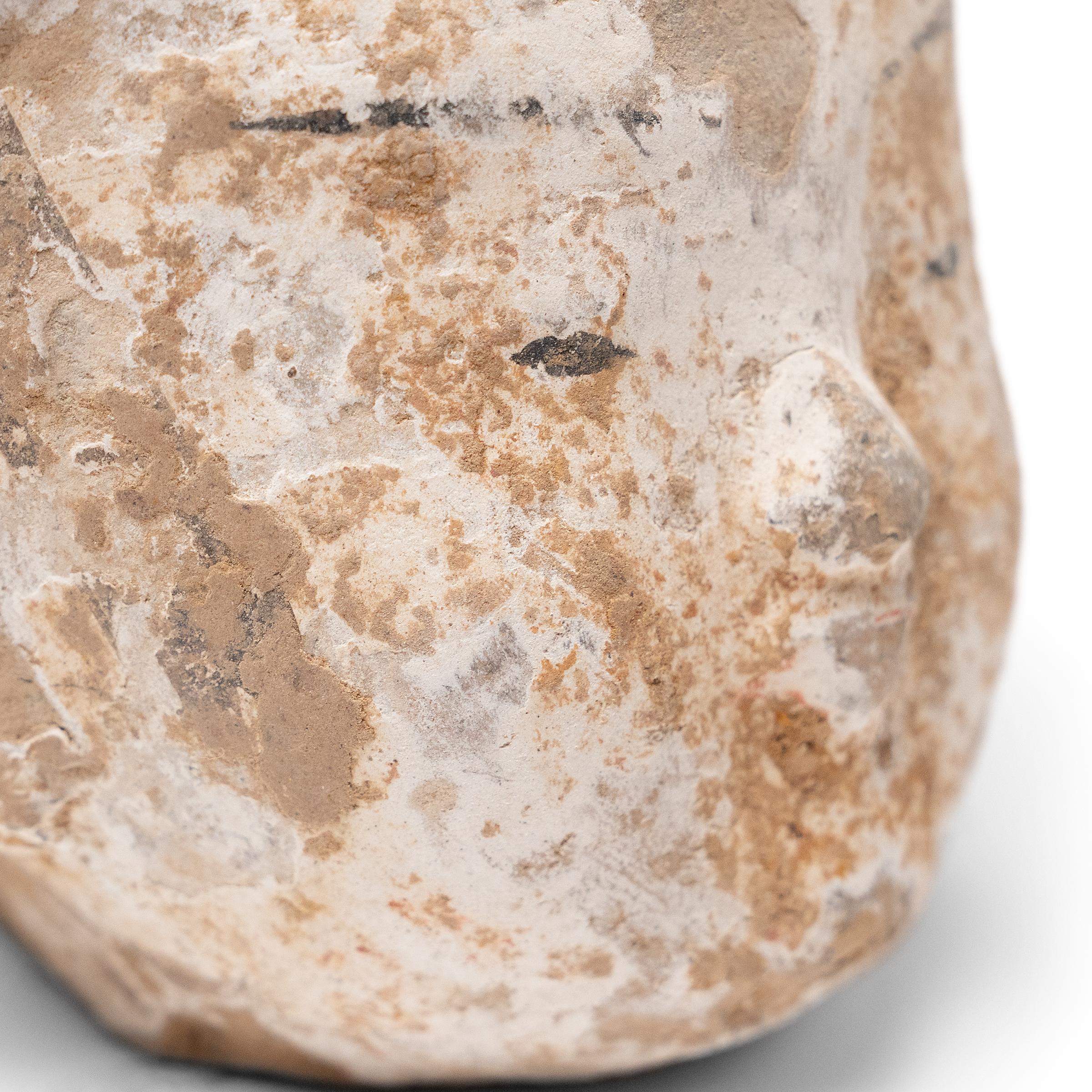 Fino al XVIII secolo Testa di assistente cinese Mingqi, dinastia Han in vendita