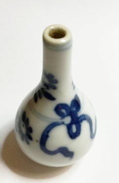 Chinese Miniature Porcelain Blue and White Kangxi Vase Kangxi