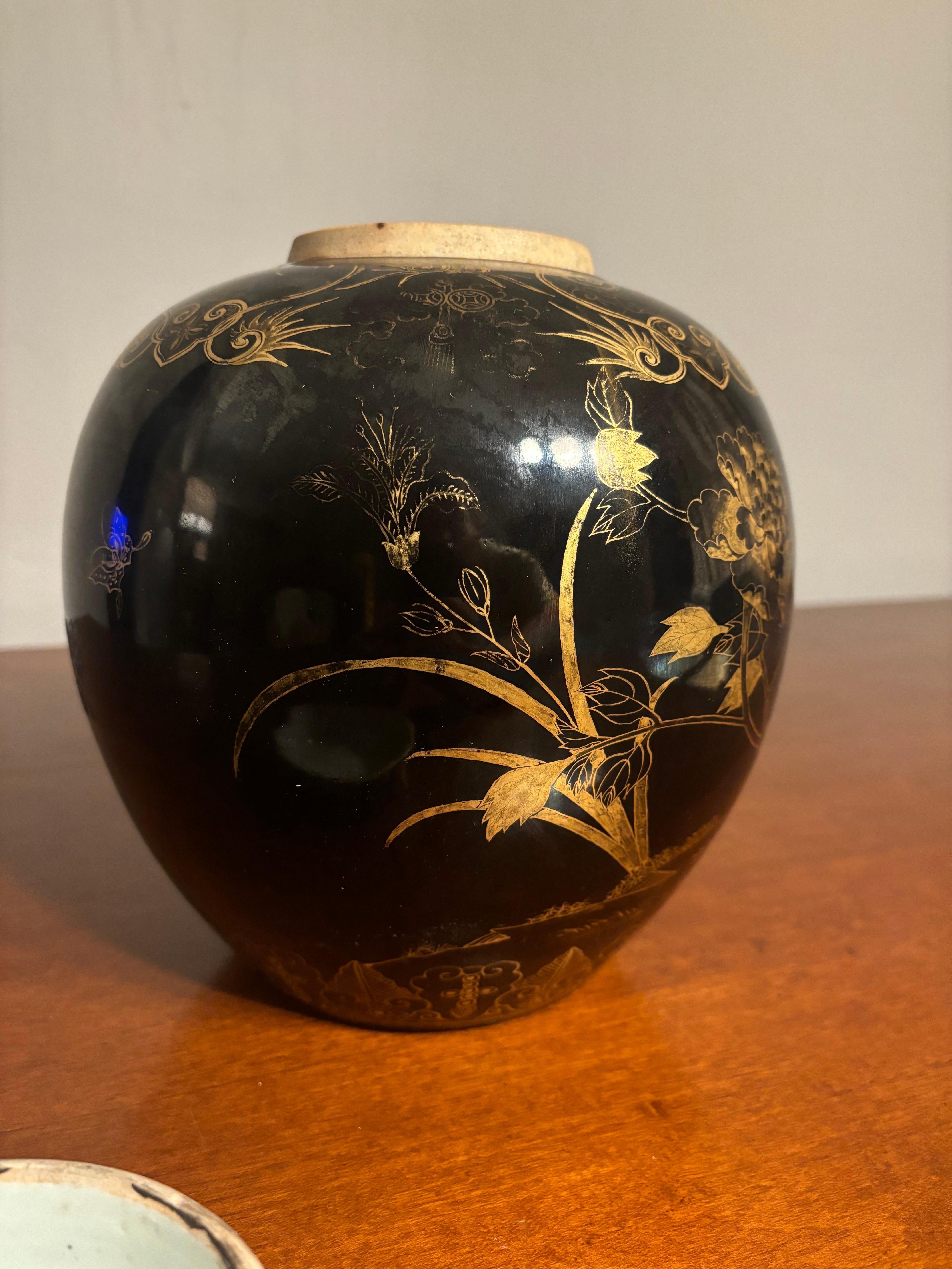 Chinese Mirror Black Porcelain Jar with Cover with Gilt Pheasant and Flower 5