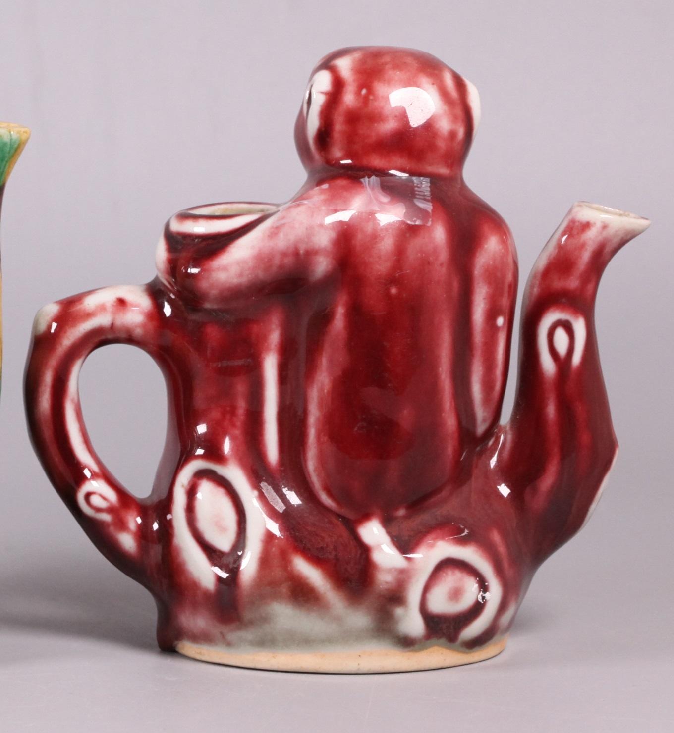 Chinese Monkey Form Porcelain Teapot, 19th Century In Good Condition For Sale In New York, NY