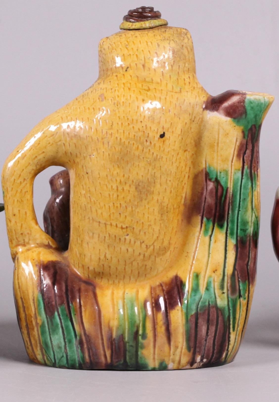 Tetera china de porcelana con forma de mono, Siglo XIX en Bueno estado para la venta en New York, NY