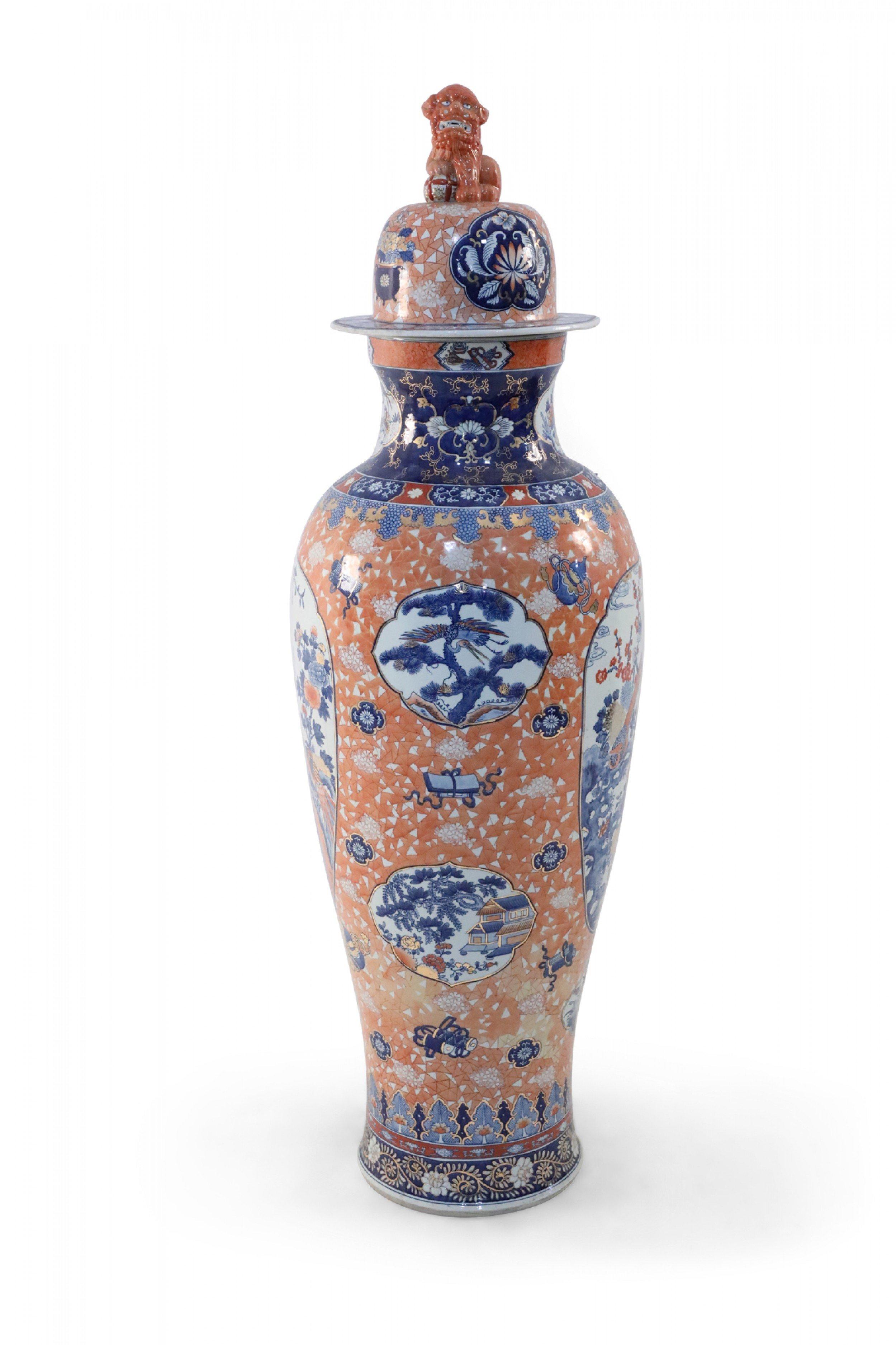 Chinese Monumental Imari-Style Lidded Light Orange Porcelain Urn In Good Condition In New York, NY
