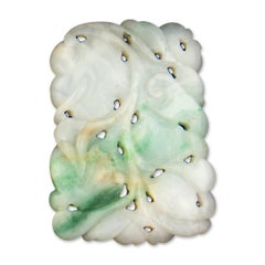 Chinese Moss-in-Snow Jadeite Pendant of Peaches