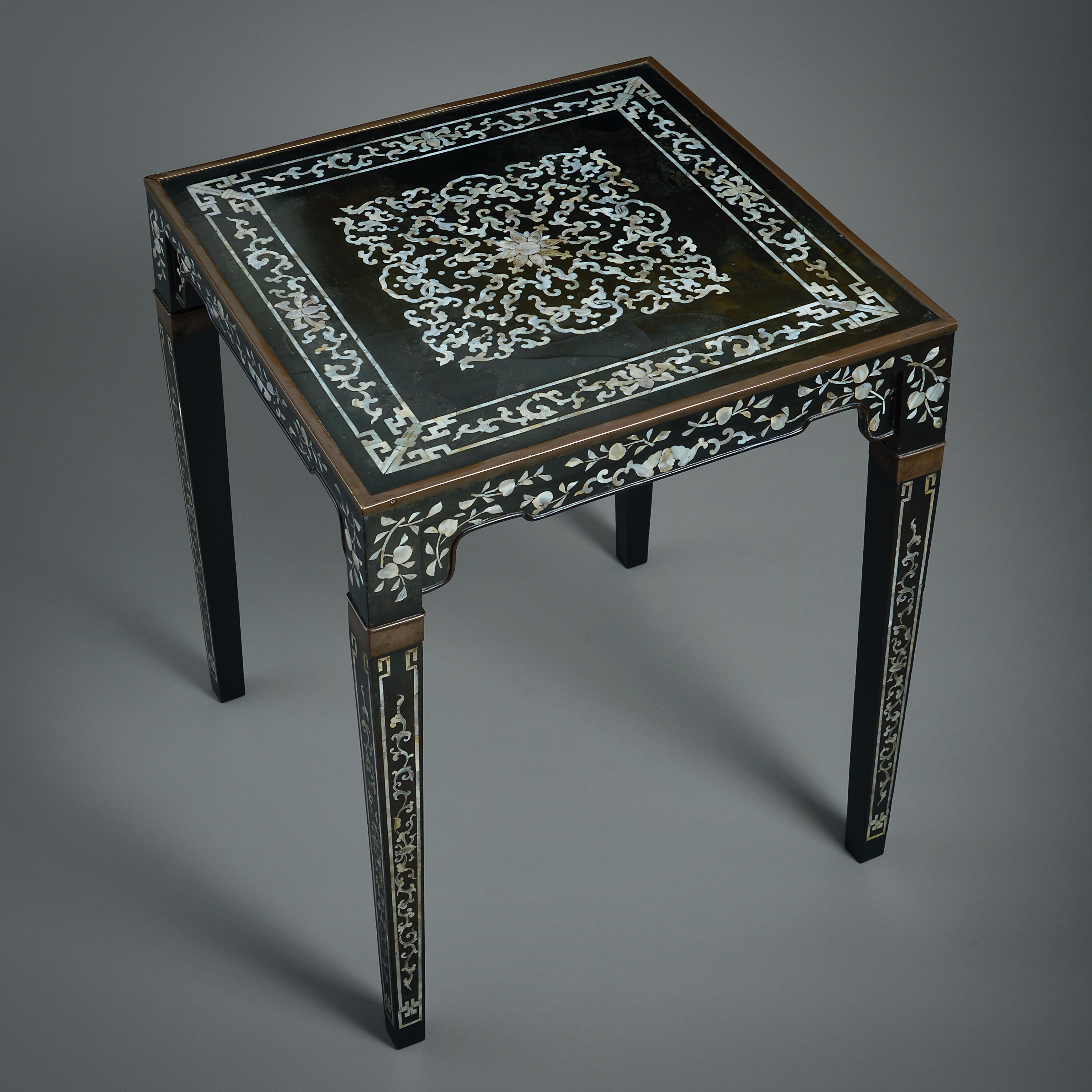 Chinese Mother-of-Pearl and Black Lacquer Table In Good Condition For Sale In London, GB