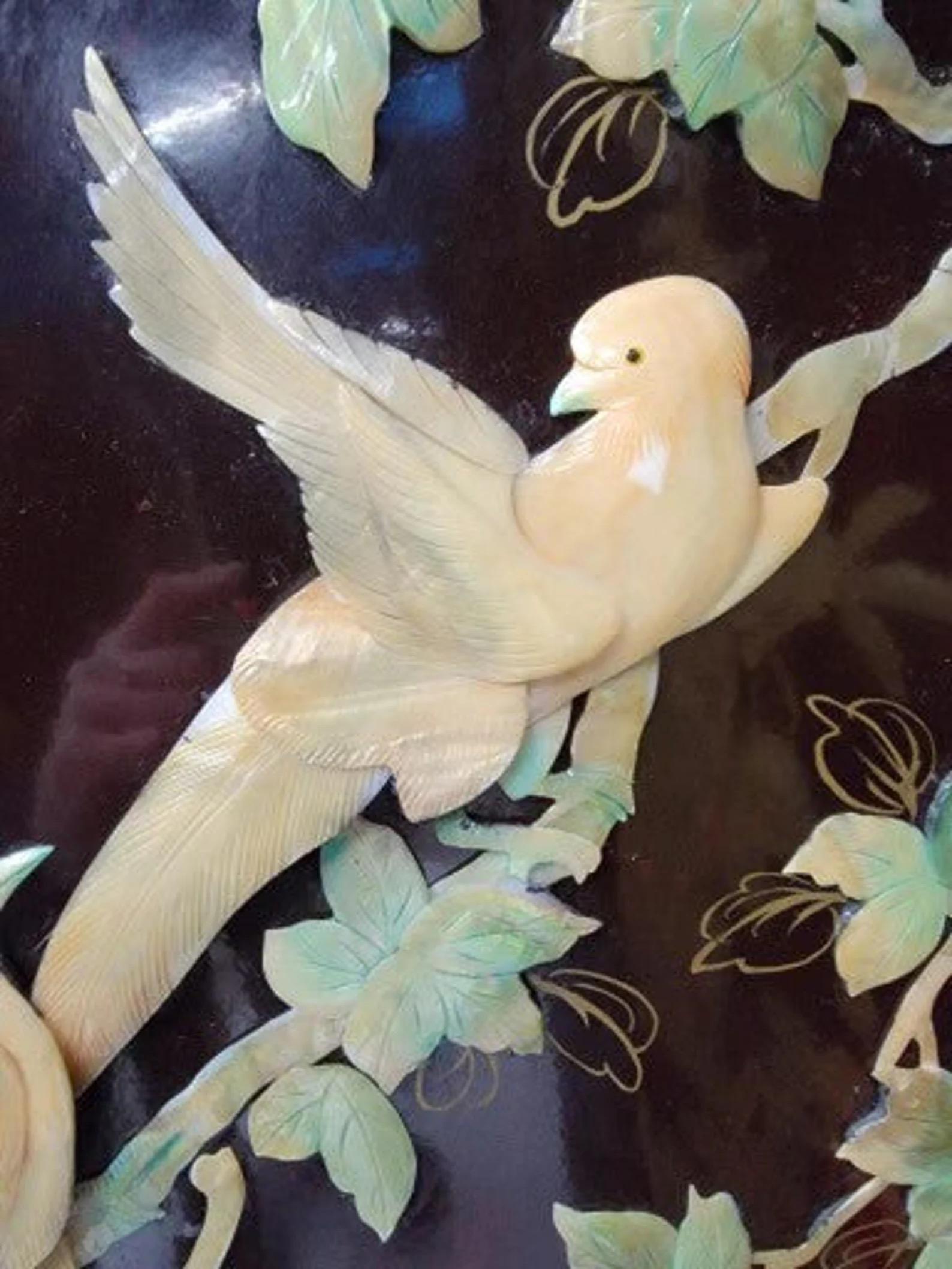 Unknown Chinese Mother of Pearl Coromandel Lacquered Hand Painted Screen/Room Divider For Sale