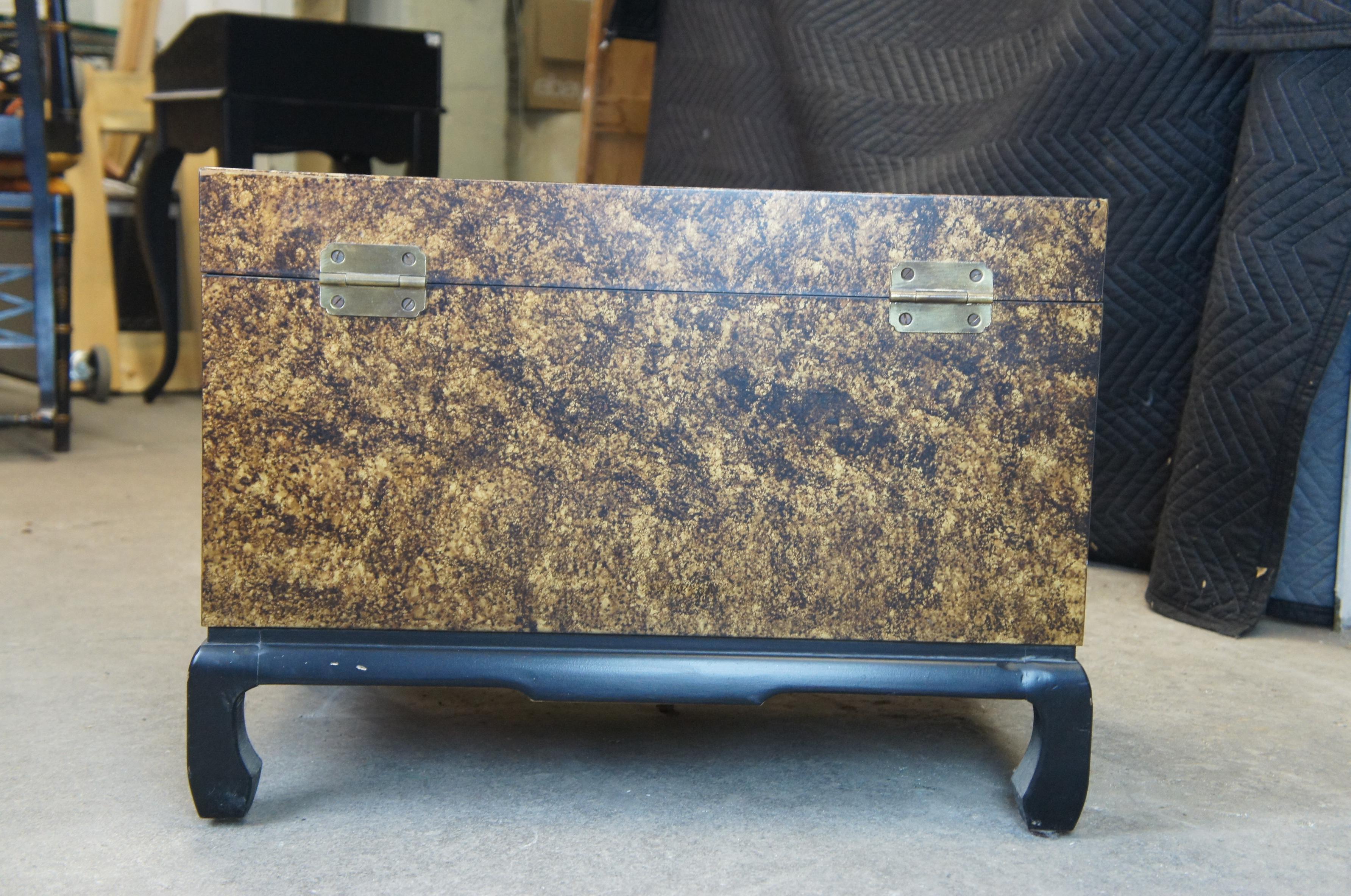 Chinese Mottled Gold & Black Chinoiserie Chest or Trunk on Stand Box Side Table For Sale 3