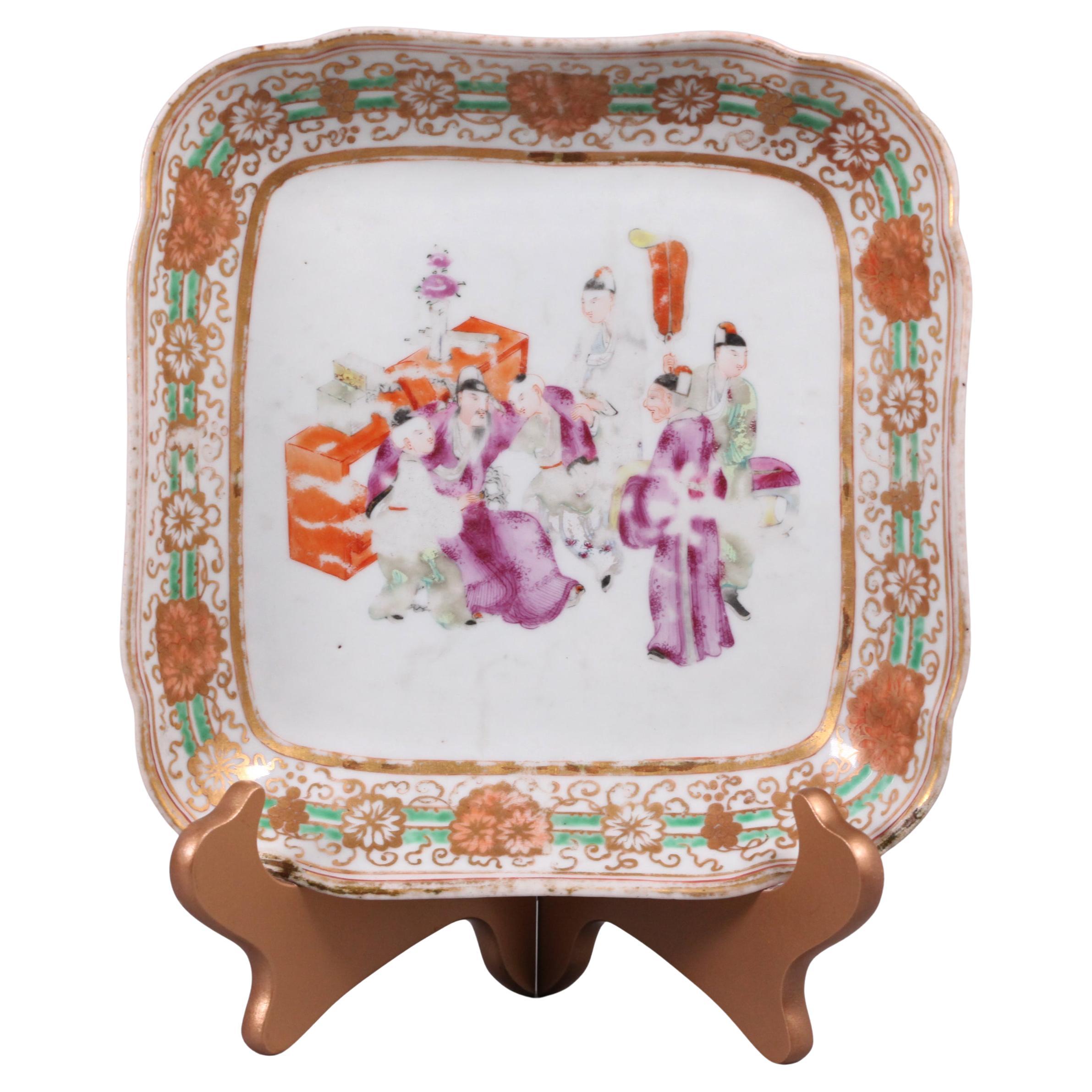 Plato chino de porcelana multicolor, s. XIX