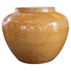 Chinese Mustard Glazed Incised Petal Slip Decoration Ceramic Pot Vase